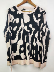 Buy online pre-used pre-loved 100% authentic & Original branded Unknown Brand (WT-4627) available in Pakistan. Top international brands avilable.