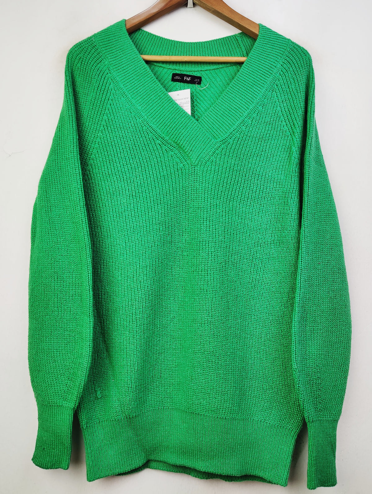 Buy online pre-used pre-loved 100% authentic & Original branded F&F (WT-4659) available in Pakistan. Top international brands avilable.