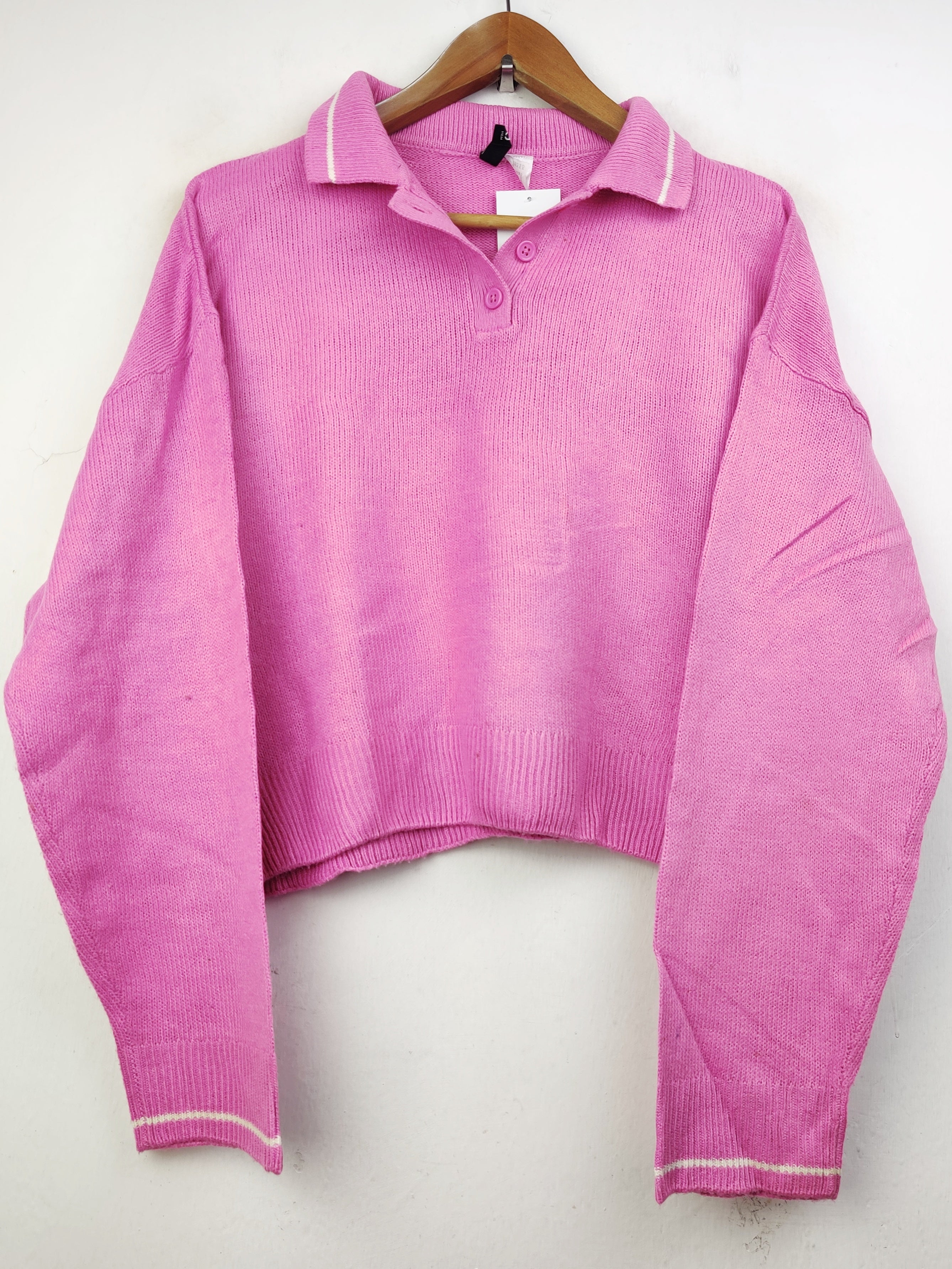 Buy online pre-used pre-loved 100% authentic & Original branded H&M (WT-4715) available in Pakistan. Top international brands avilable.