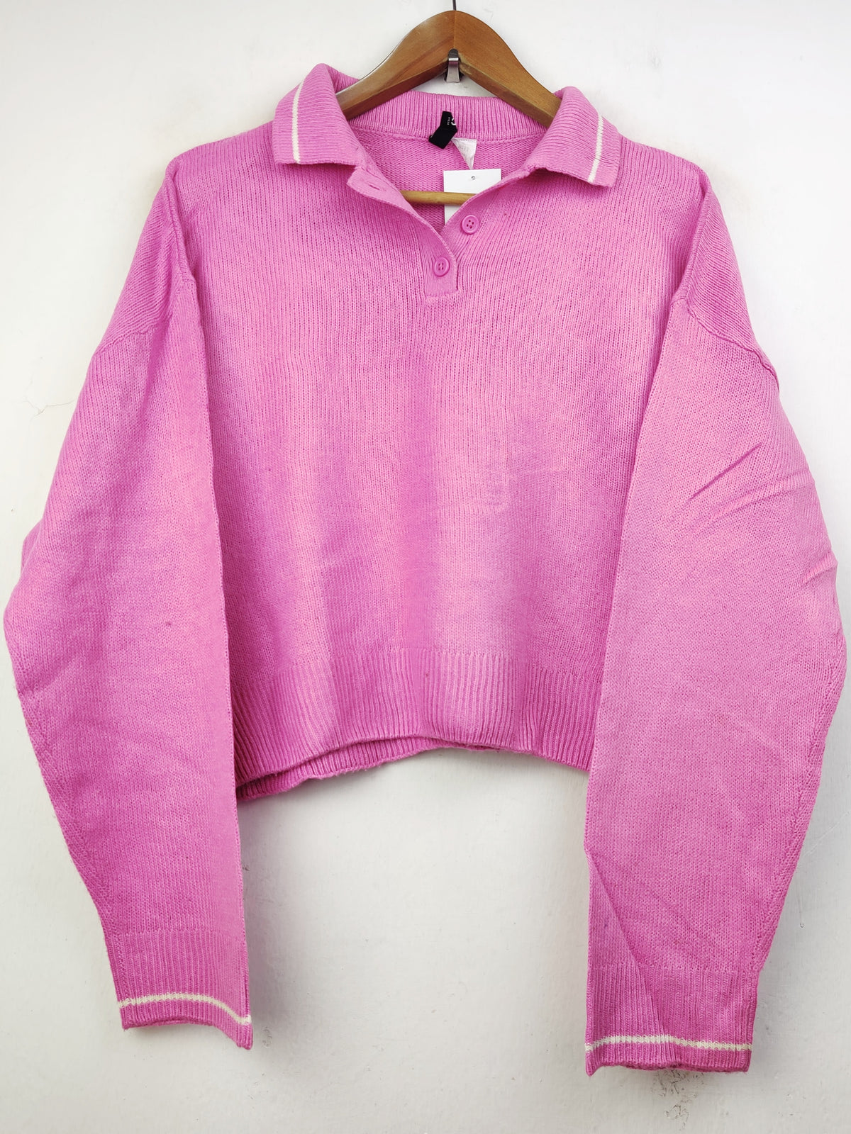 Buy online pre-used pre-loved 100% authentic & Original branded H&M (WT-4715) available in Pakistan. Top international brands avilable.