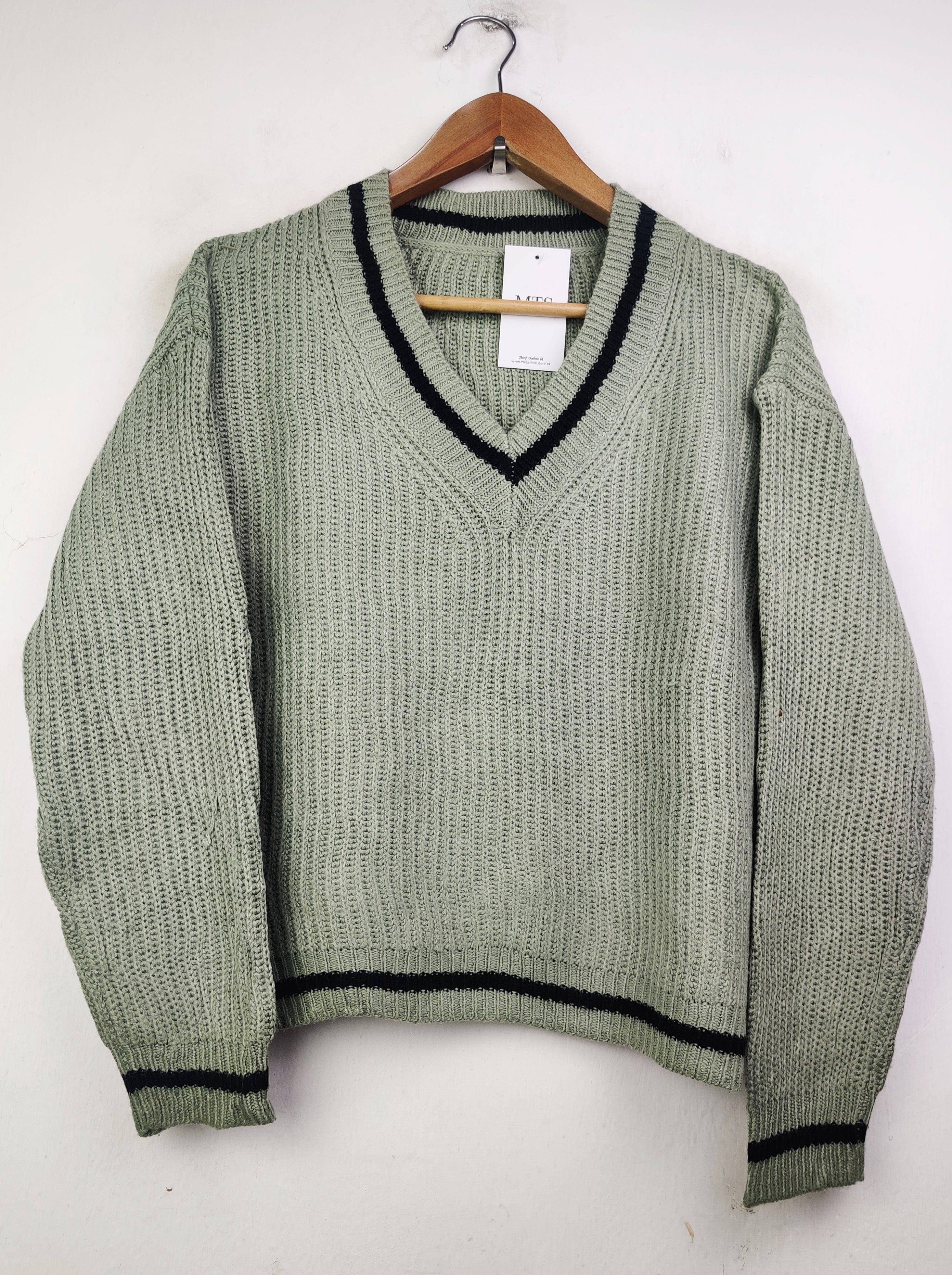 Buy online pre-used pre-loved 100% authentic & Original branded Shein (WT-4749) available in Pakistan. Top international brands avilable.