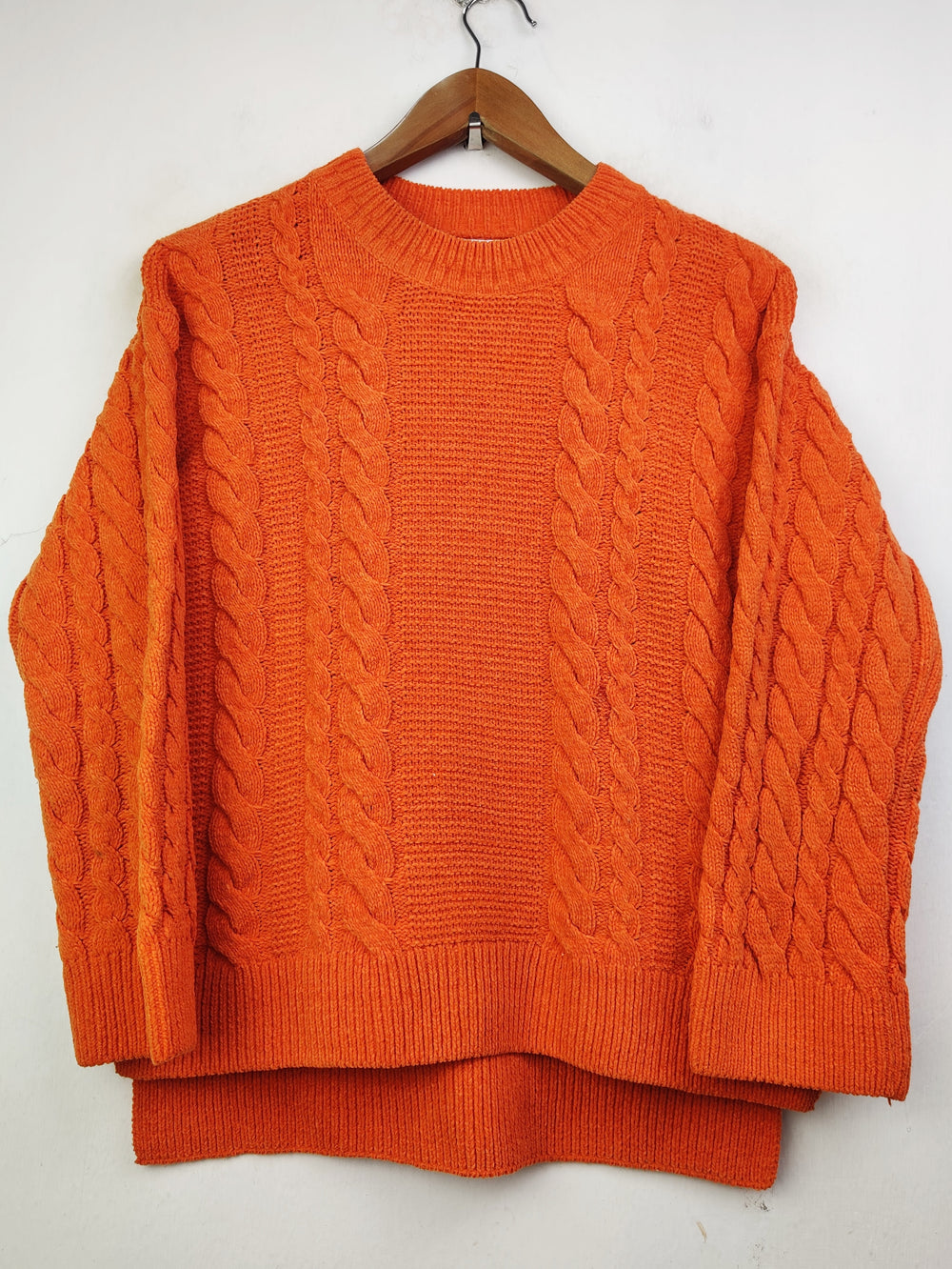 Buy online pre-used pre-loved 100% authentic & Original branded Gallery (WT-4764) available in Pakistan. Top international brands avilable.