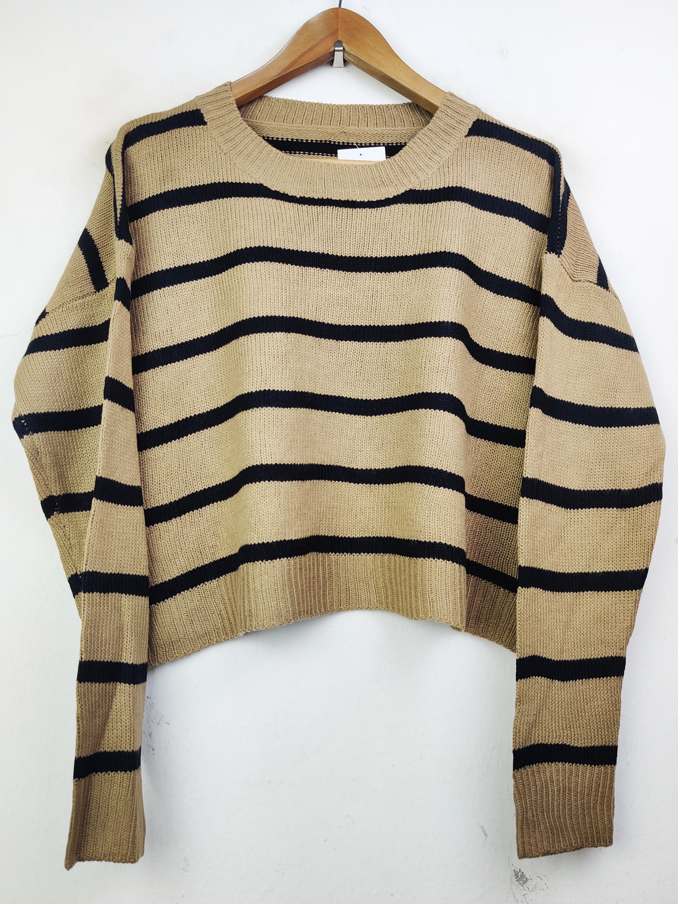 Buy online pre-used pre-loved 100% authentic & Original branded Shein (WT-4800) available in Pakistan. Top international brands avilable.