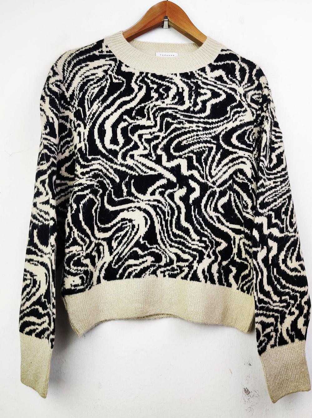 Buy online pre-used pre-loved 100% authentic & Original branded Topshop (WT-4807) available in Pakistan. Top international brands avilable.