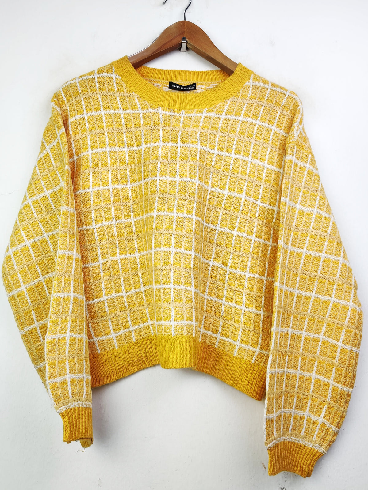 Buy online pre-used pre-loved 100% authentic & Original branded Shein (WT-4809) available in Pakistan. Top international brands avilable.