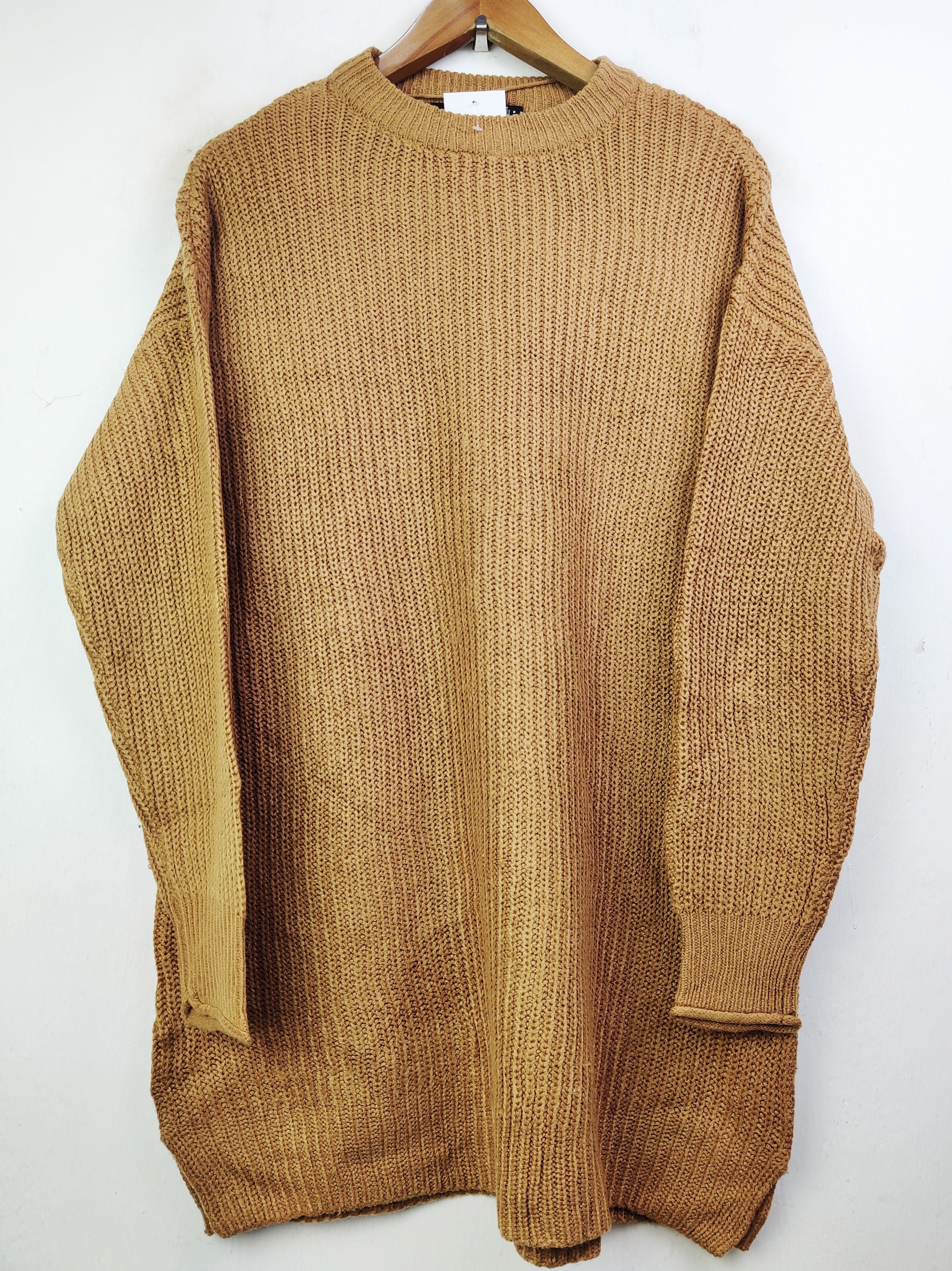 Buy online pre-used pre-loved 100% authentic & Original branded Vero Moda (WT-4825) available in Pakistan. Top international brands avilable.