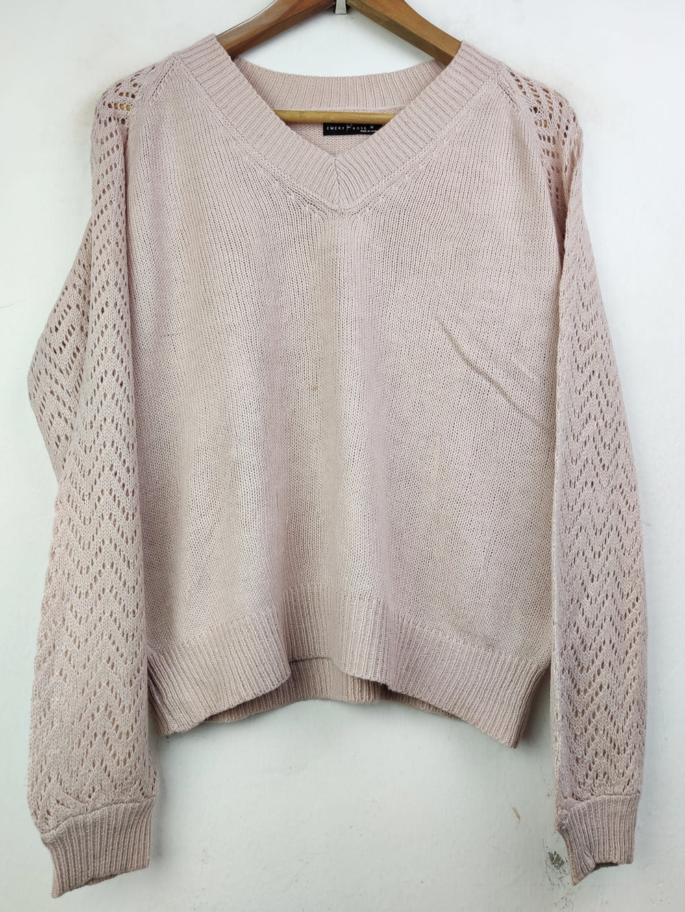 Buy online pre-used pre-loved 100% authentic & Original branded Emery Rose (WT-4829) available in Pakistan. Top international brands avilable.