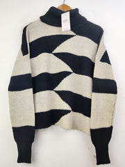 Buy online pre-used pre-loved 100% authentic & Original branded Only (WT-4845) available in Pakistan. Top international brands avilable.