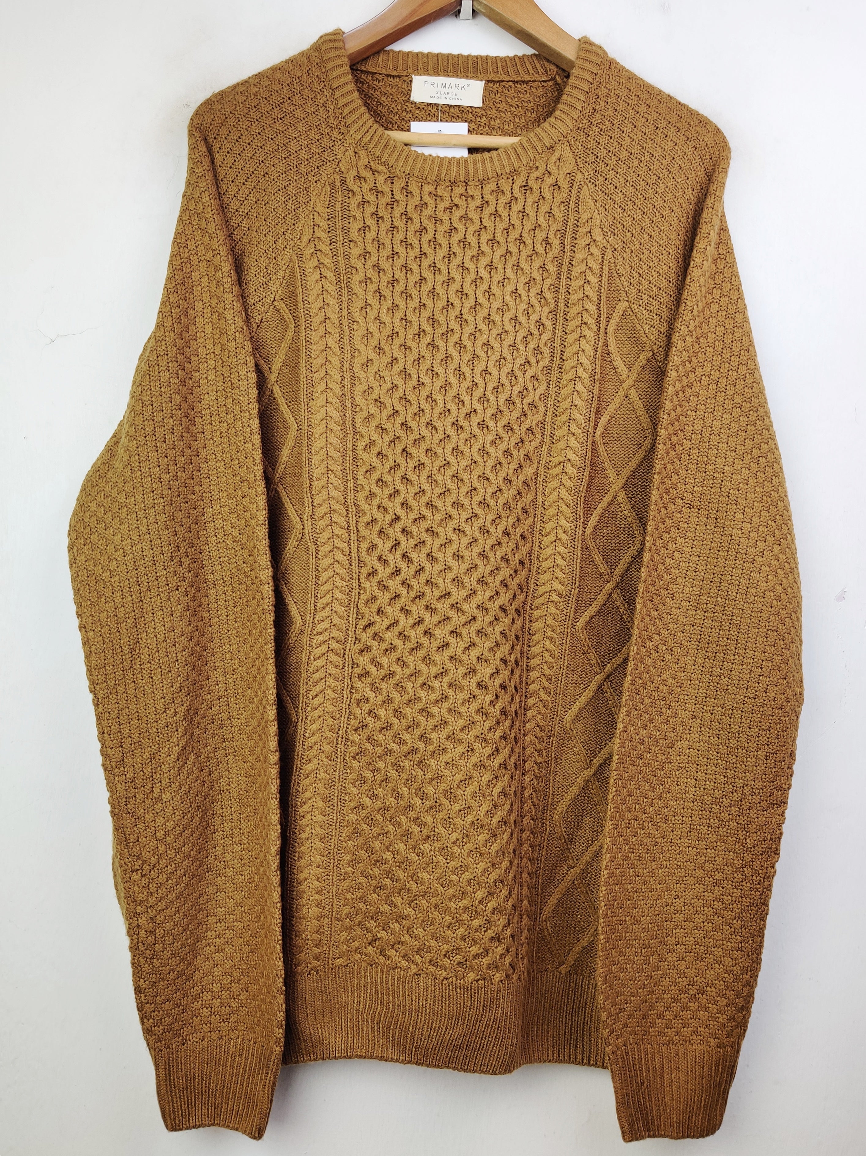Buy online pre-used pre-loved 100% authentic & Original branded Primark (WT-4850) available in Pakistan. Top international brands avilable.