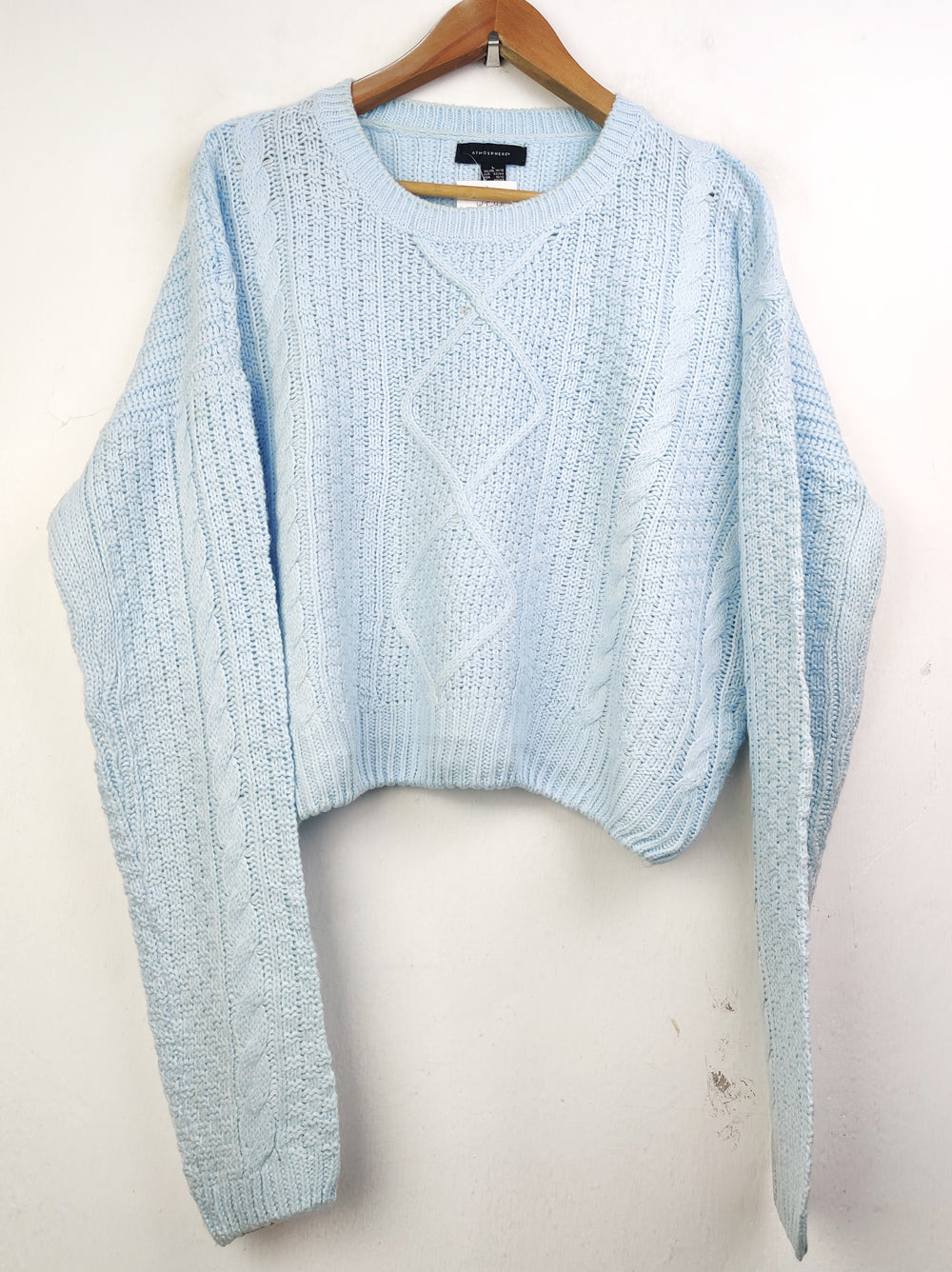 Buy online pre-used pre-loved 100% authentic & Original branded Atmosphere (WT-4869) available in Pakistan. Top international brands avilable.