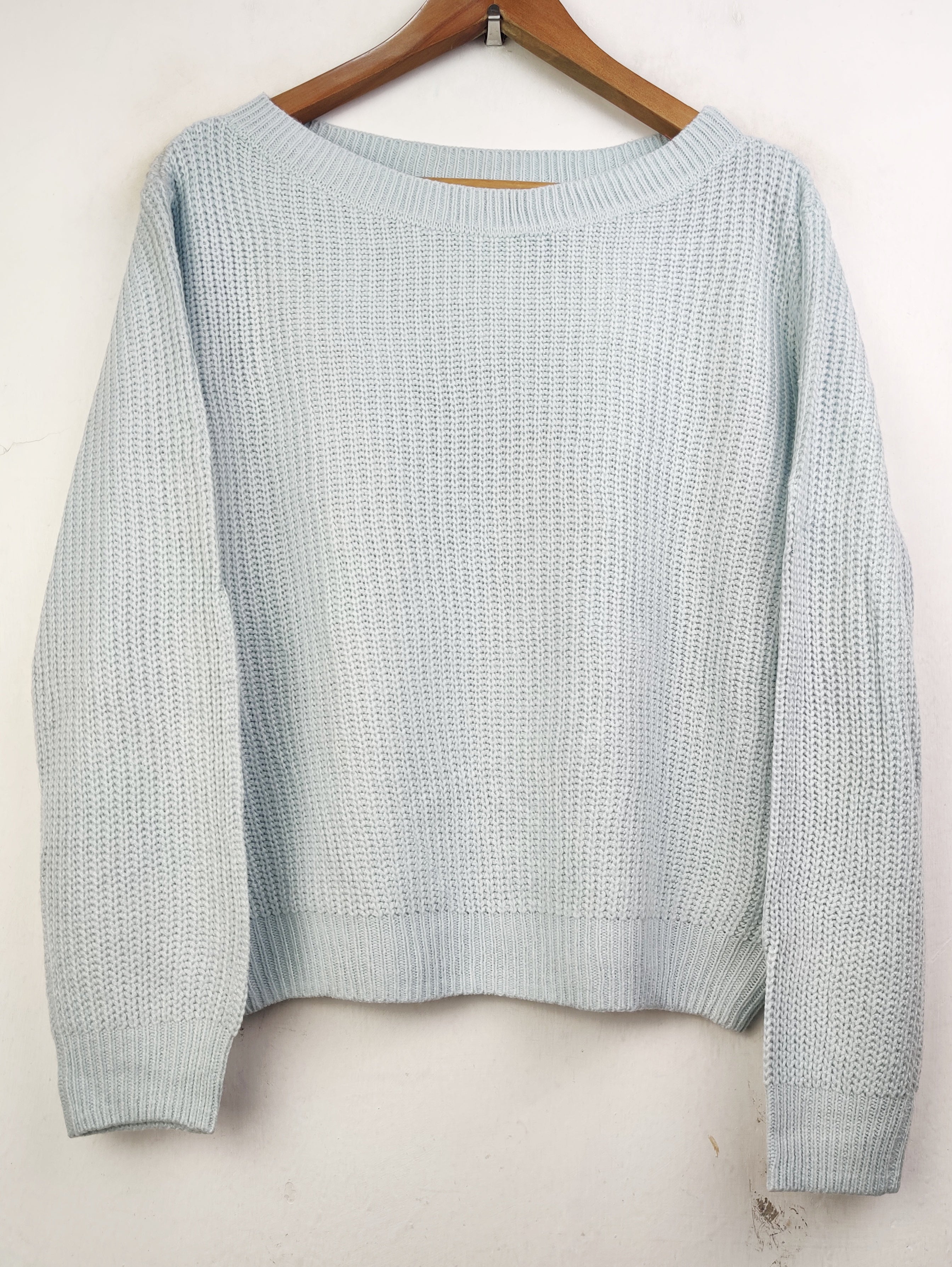 Buy online pre-used pre-loved 100% authentic & Original branded Shein (WT-4873) available in Pakistan. Top international brands avilable.