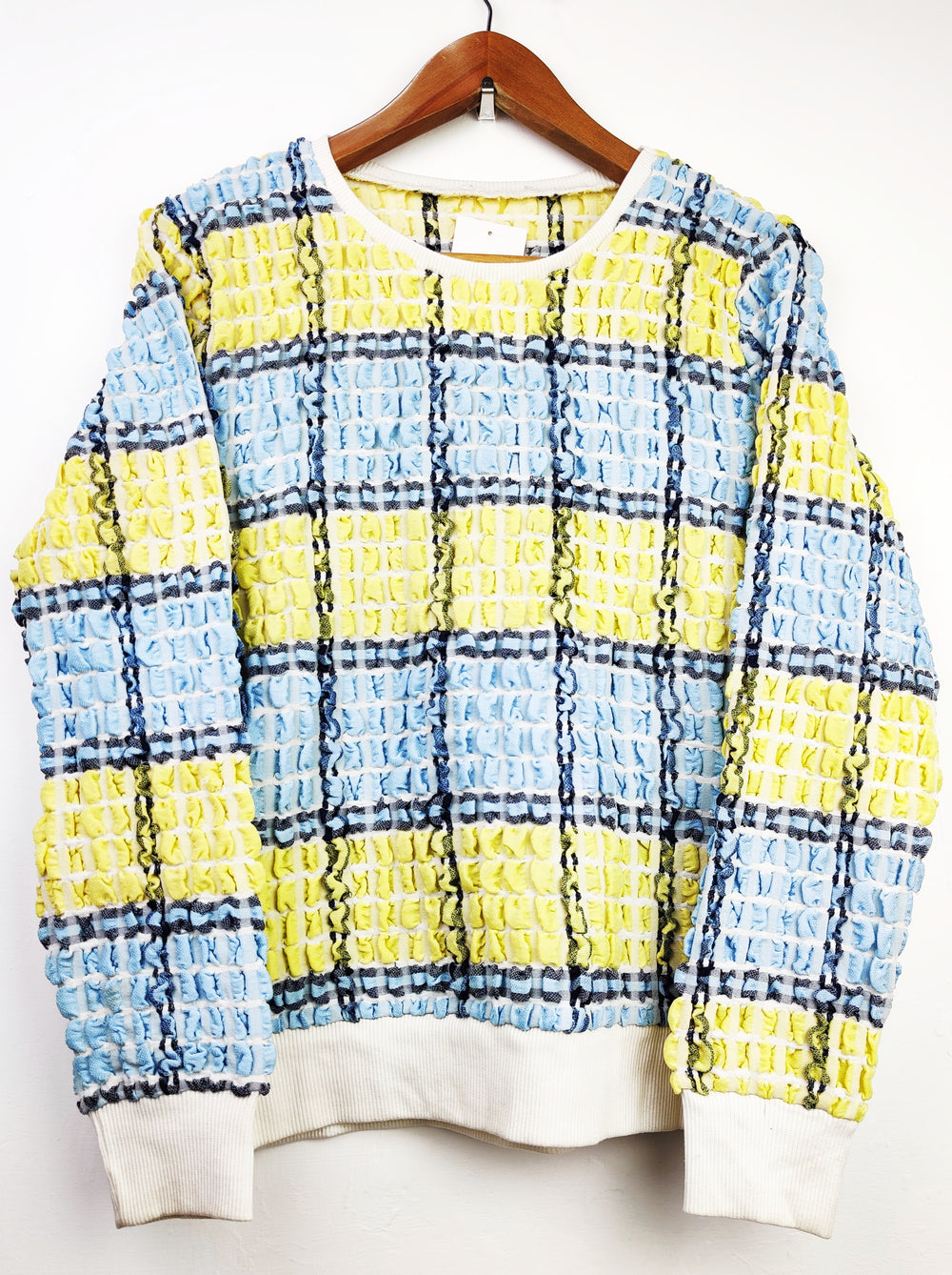 Buy online pre-used pre-loved 100% authentic & Original branded Savida (WT-4897) available in Pakistan. Top international brands avilable.