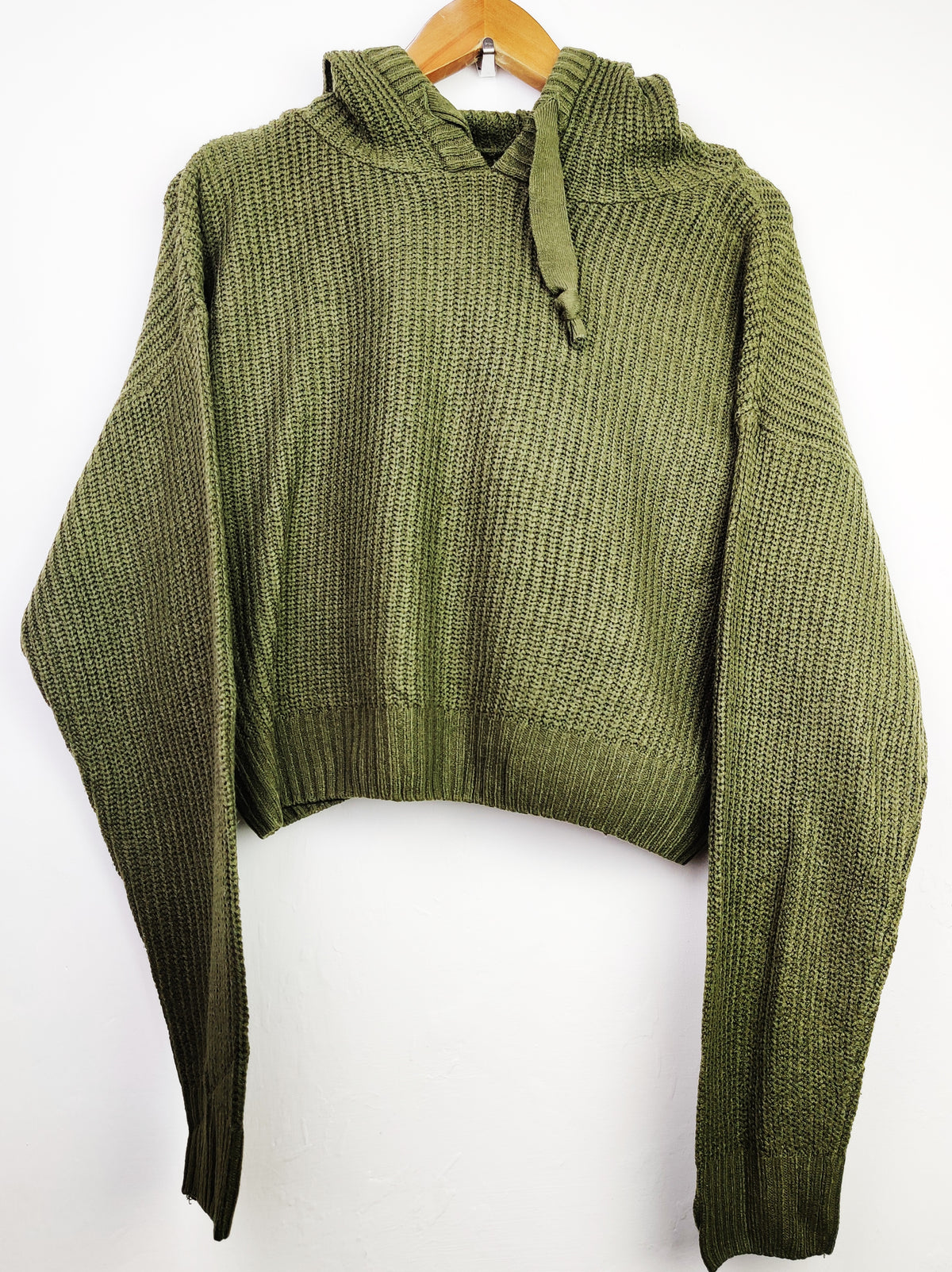 Buy online pre-used pre-loved 100% authentic & Original branded H&M (WT-4926) available in Pakistan. Top international brands avilable.