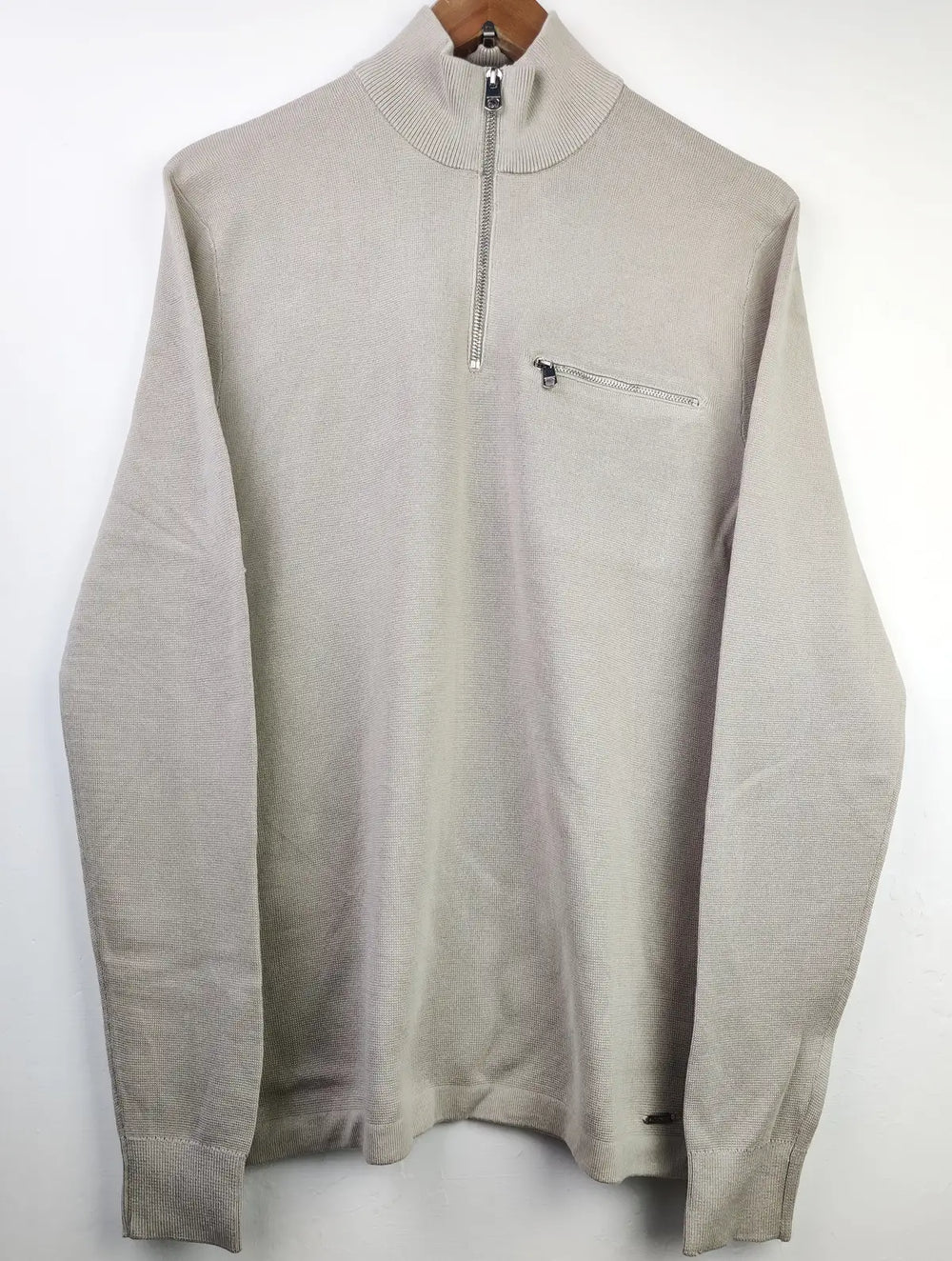 Buy online pre-used pre-loved 100% authentic & Original branded Autograph (WT-4971) available in Pakistan. Top international brands avilable.