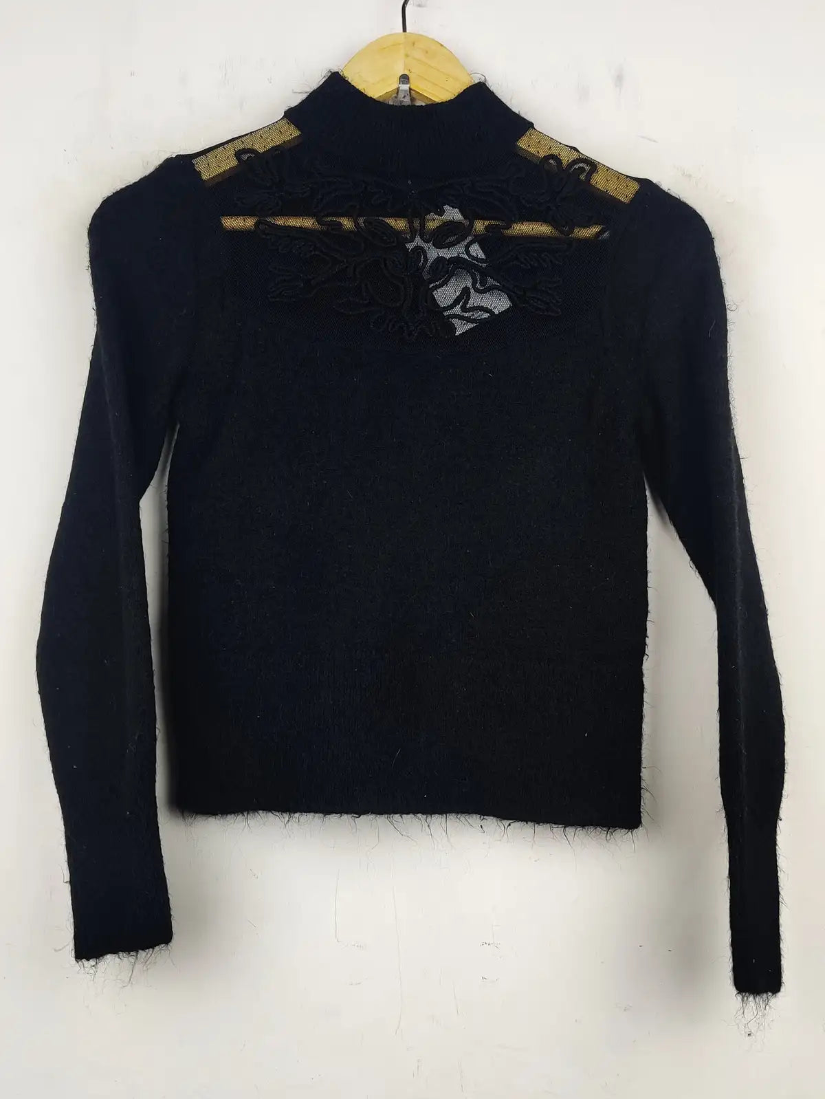 Buy online pre-used pre-loved 100% authentic & Original branded River Island (WT-5085) available in Pakistan. Top international brands avilable.