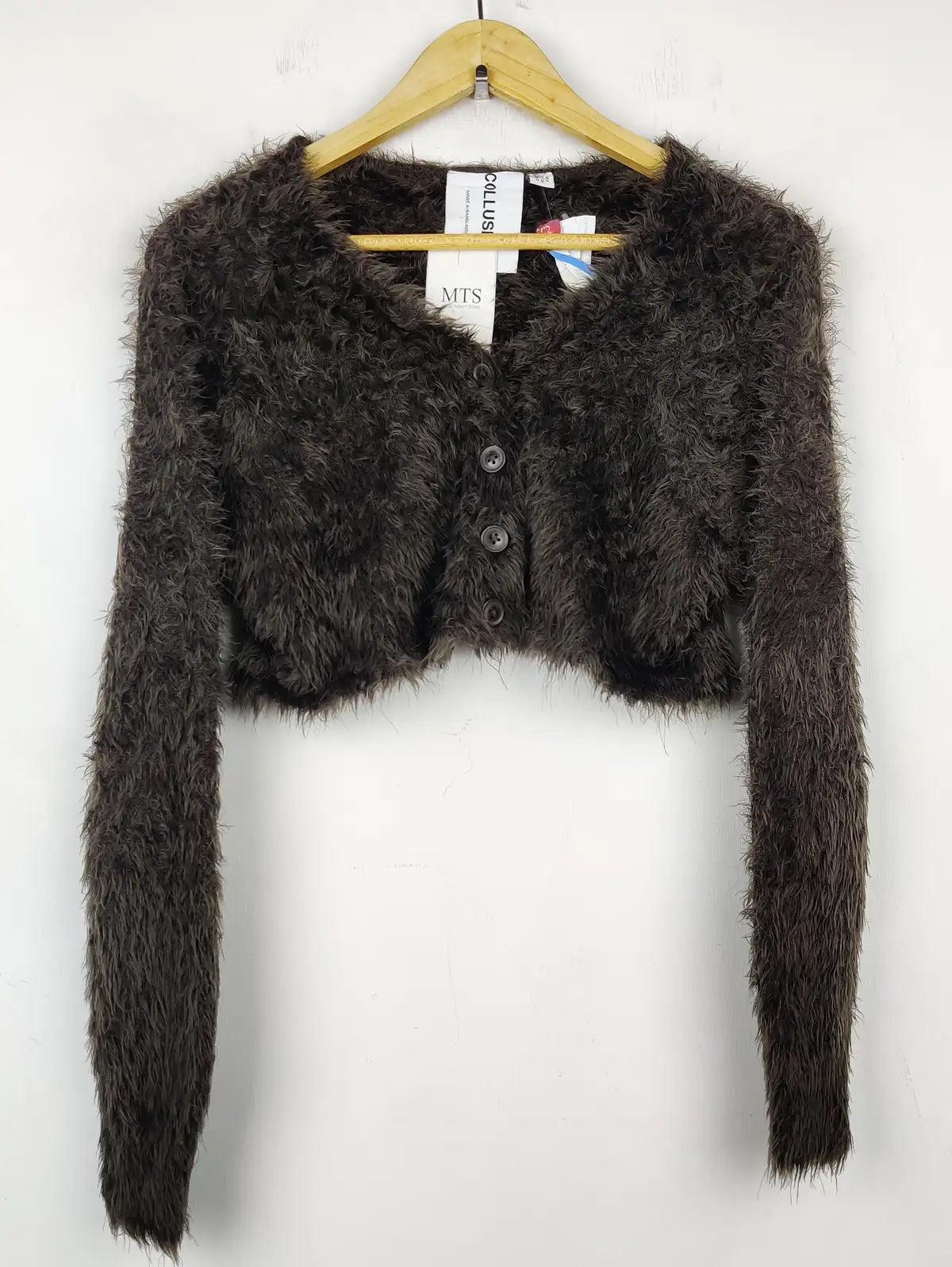Buy online pre-used pre-loved 100% authentic & Original branded Collusion (WT-5132) available in Pakistan. Top international brands avilable.