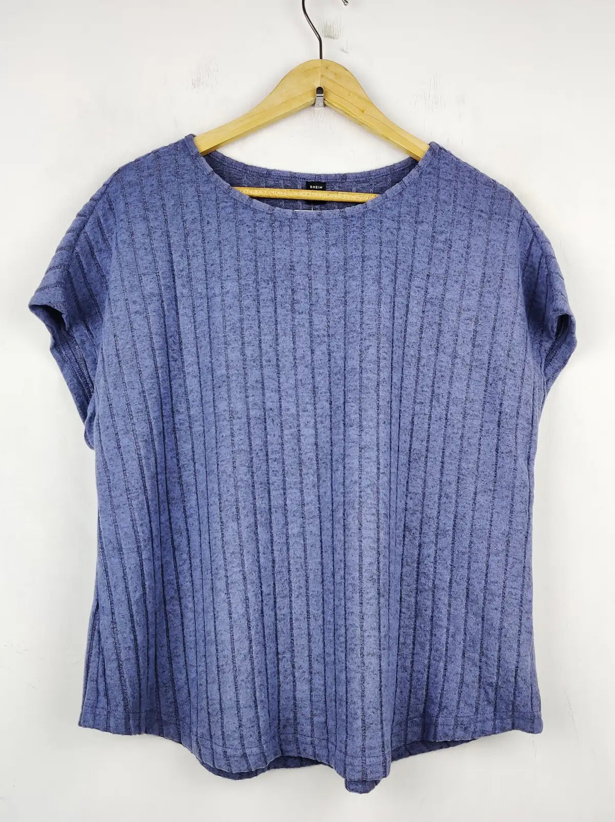 Buy online pre-used pre-loved 100% authentic & Original branded Shein (WT-5157) available in Pakistan. Top international brands avilable.
