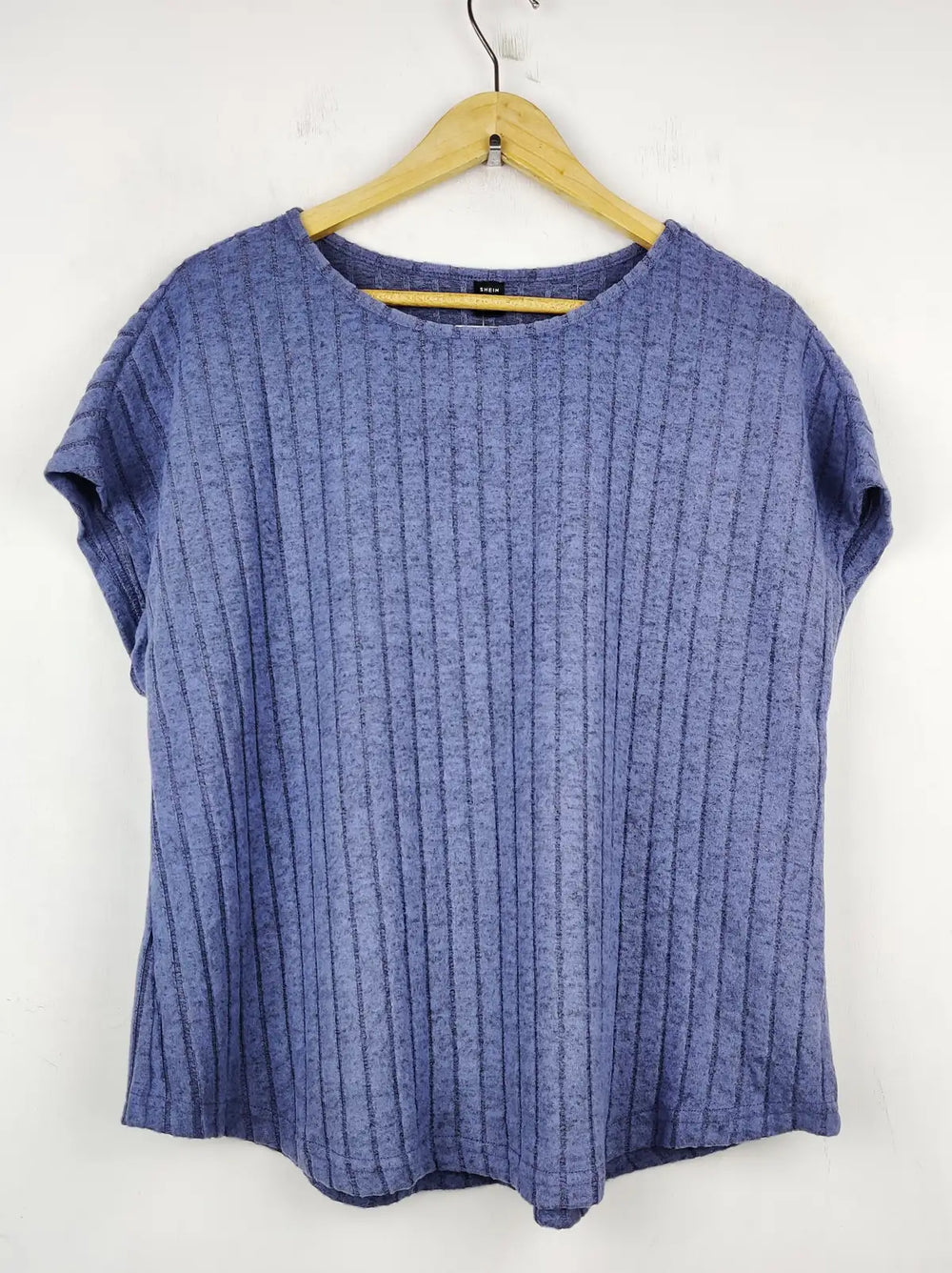 Buy online pre-used pre-loved 100% authentic & Original branded Shein (WT-5157) available in Pakistan. Top international brands avilable.