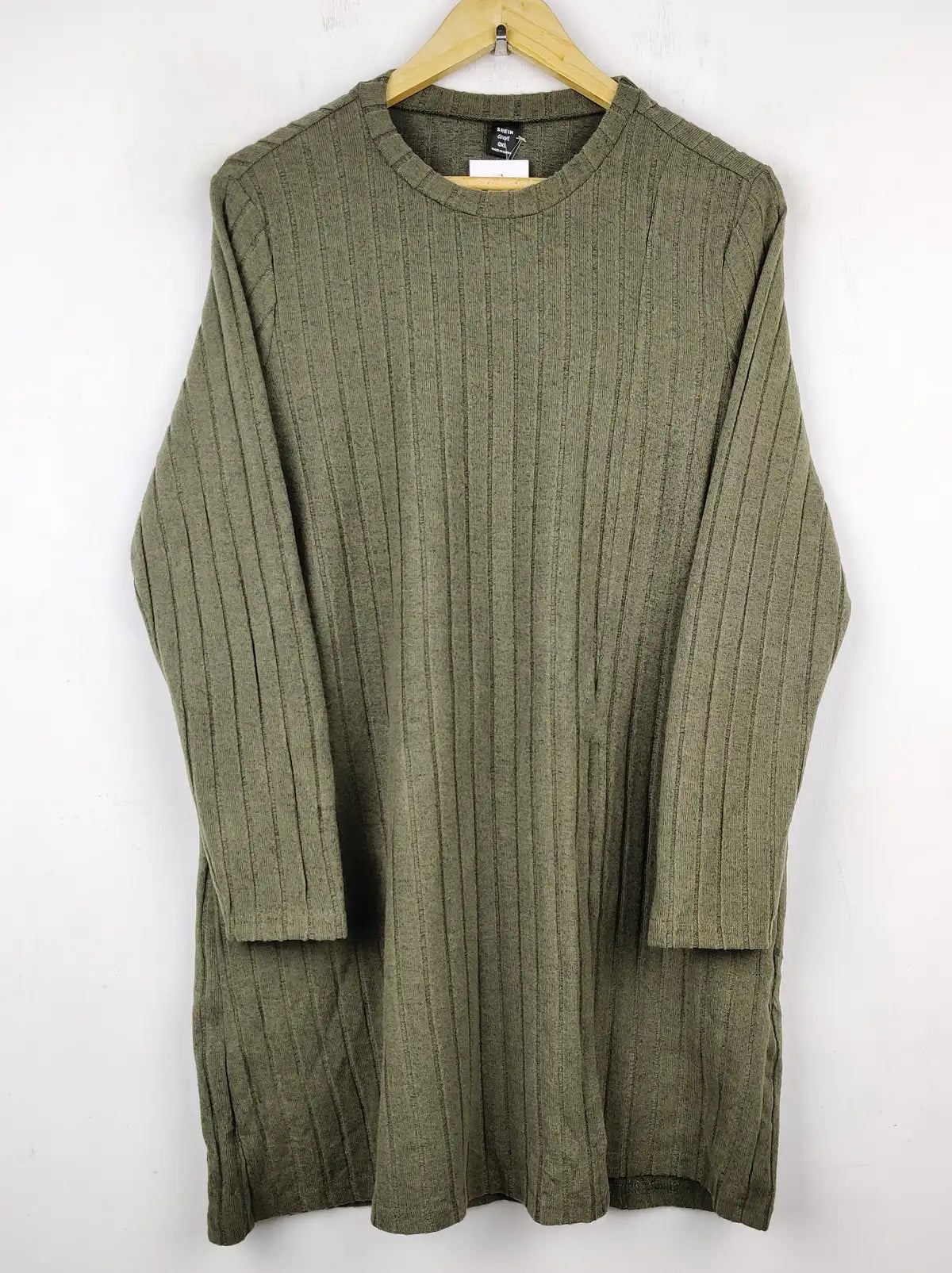 Buy online pre-used pre-loved 100% authentic & Original branded Shein (WT-5168) available in Pakistan. Top international brands avilable.