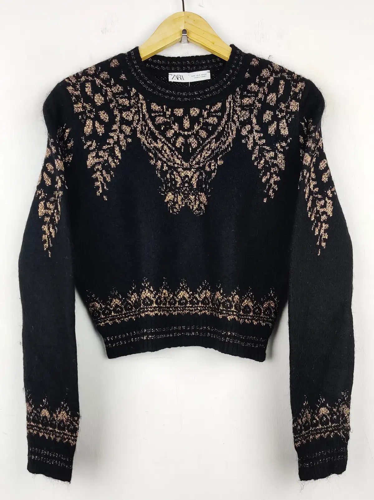 Buy online pre-used pre-loved 100% authentic & Original branded Zara (WT-5191) available in Pakistan. Top international brands avilable.
