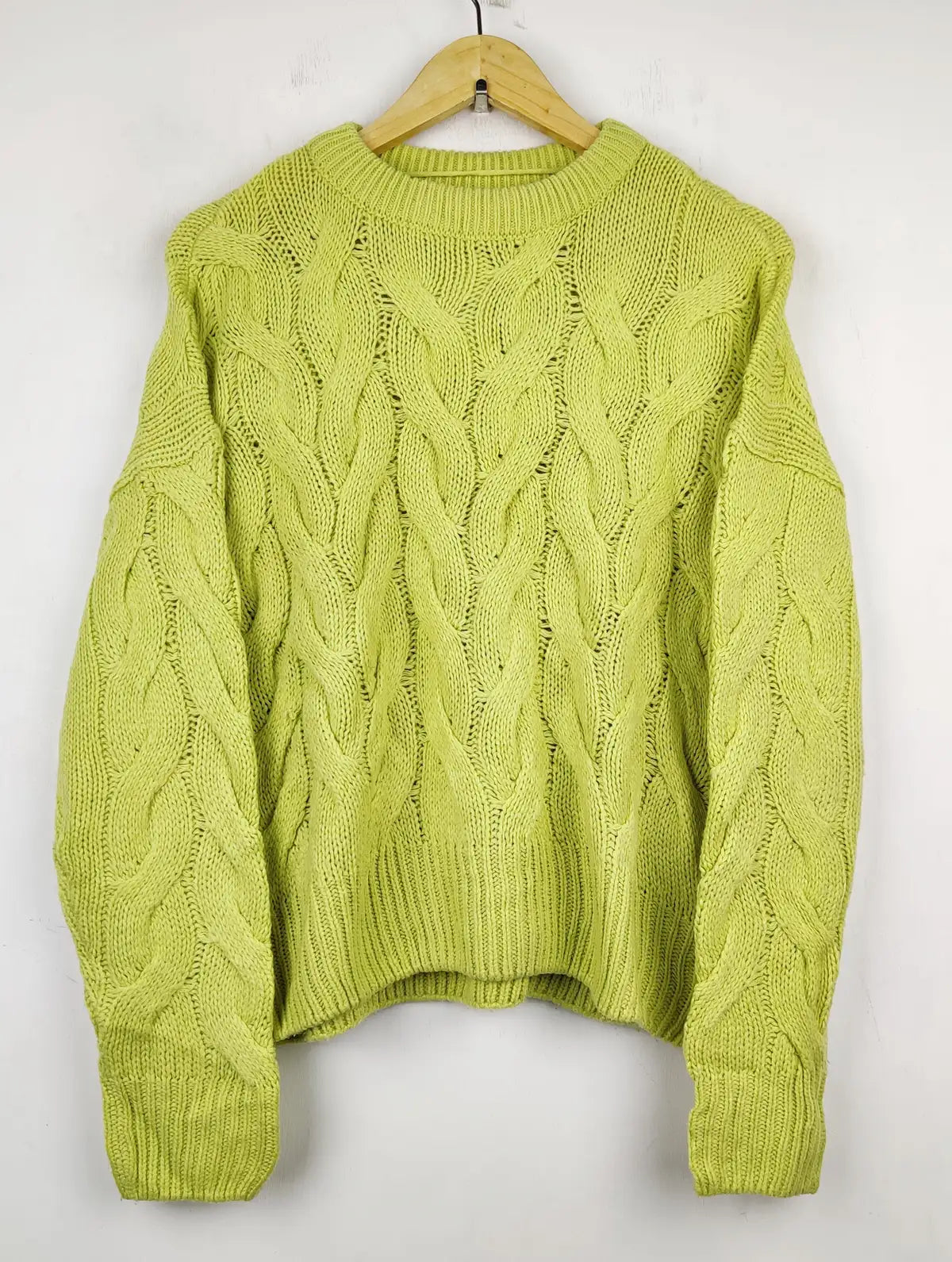 Buy online pre-used pre-loved 100% authentic & Original branded Vero Moda (WT-5235) available in Pakistan. Top international brands avilable.