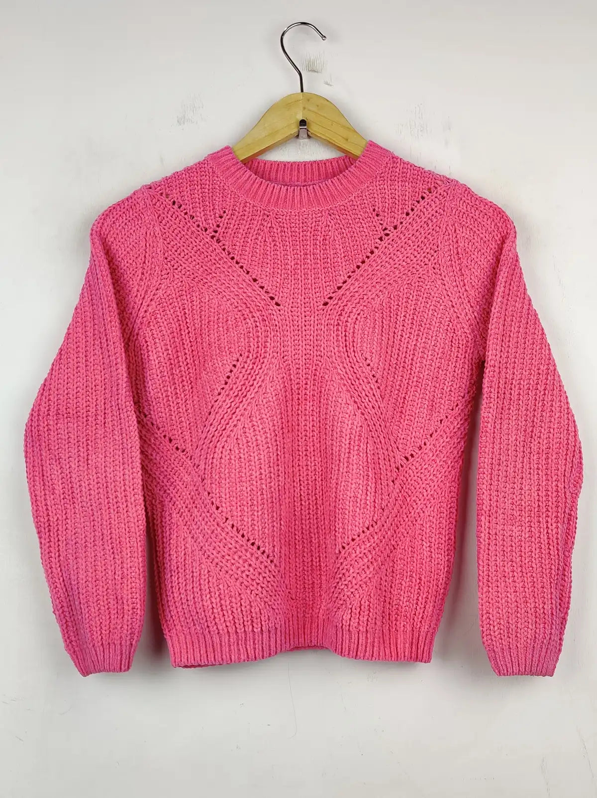 Buy online pre-used pre-loved 100% authentic & Original branded F&F (WT-5252) available in Pakistan. Top international brands avilable.