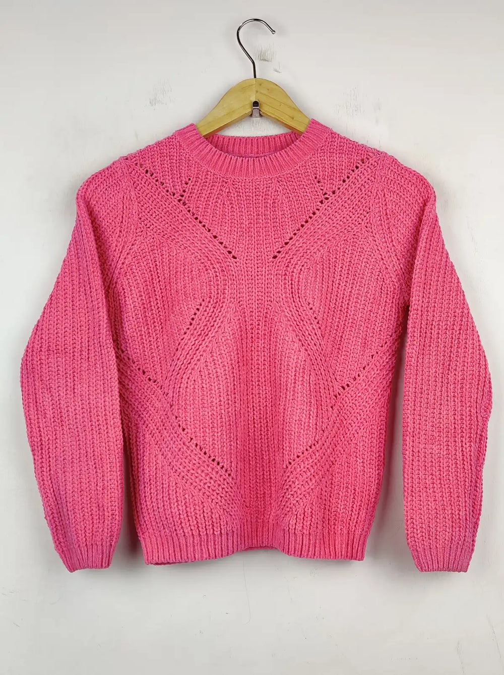 Buy online pre-used pre-loved 100% authentic & Original branded F&F (WT-5252) available in Pakistan. Top international brands avilable.