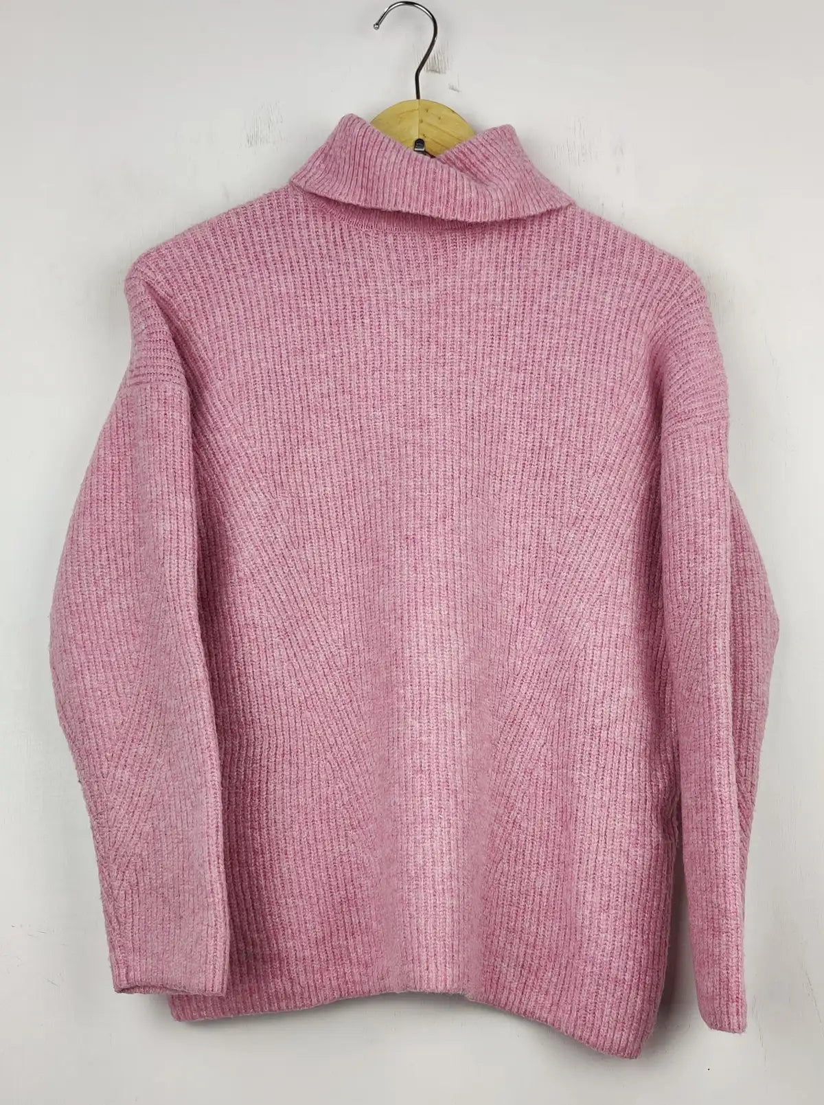 Buy online pre-used pre-loved 100% authentic & Original branded Primark (WT-5270) available in Pakistan. Top international brands avilable.