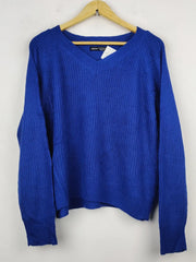 Buy online pre-used pre-loved 100% authentic & Original branded Shein (WT-5272) available in Pakistan. Top international brands avilable.