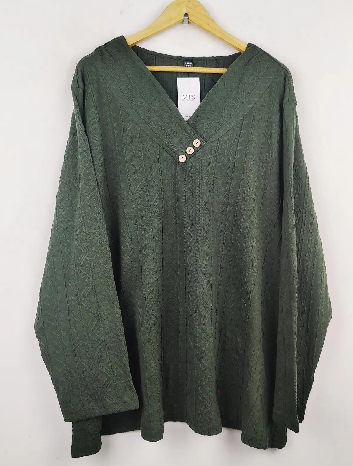 Buy online pre-used pre-loved 100% authentic & Original branded Shein (WT-5284) available in Pakistan. Top international brands avilable.