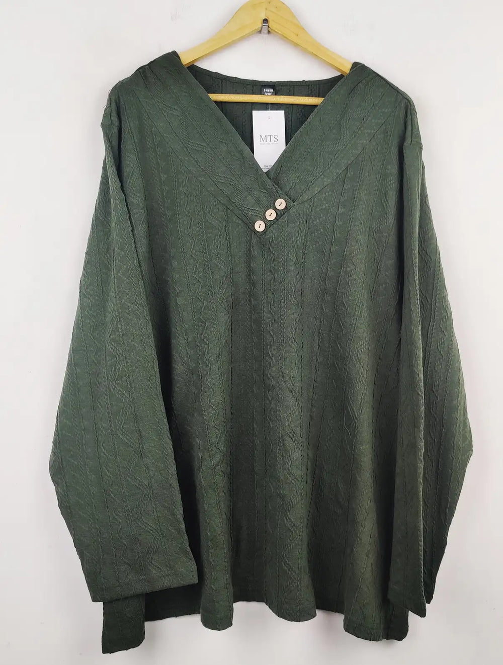 Buy online pre-used pre-loved 100% authentic & Original branded Shein (WT-5284) available in Pakistan. Top international brands avilable.