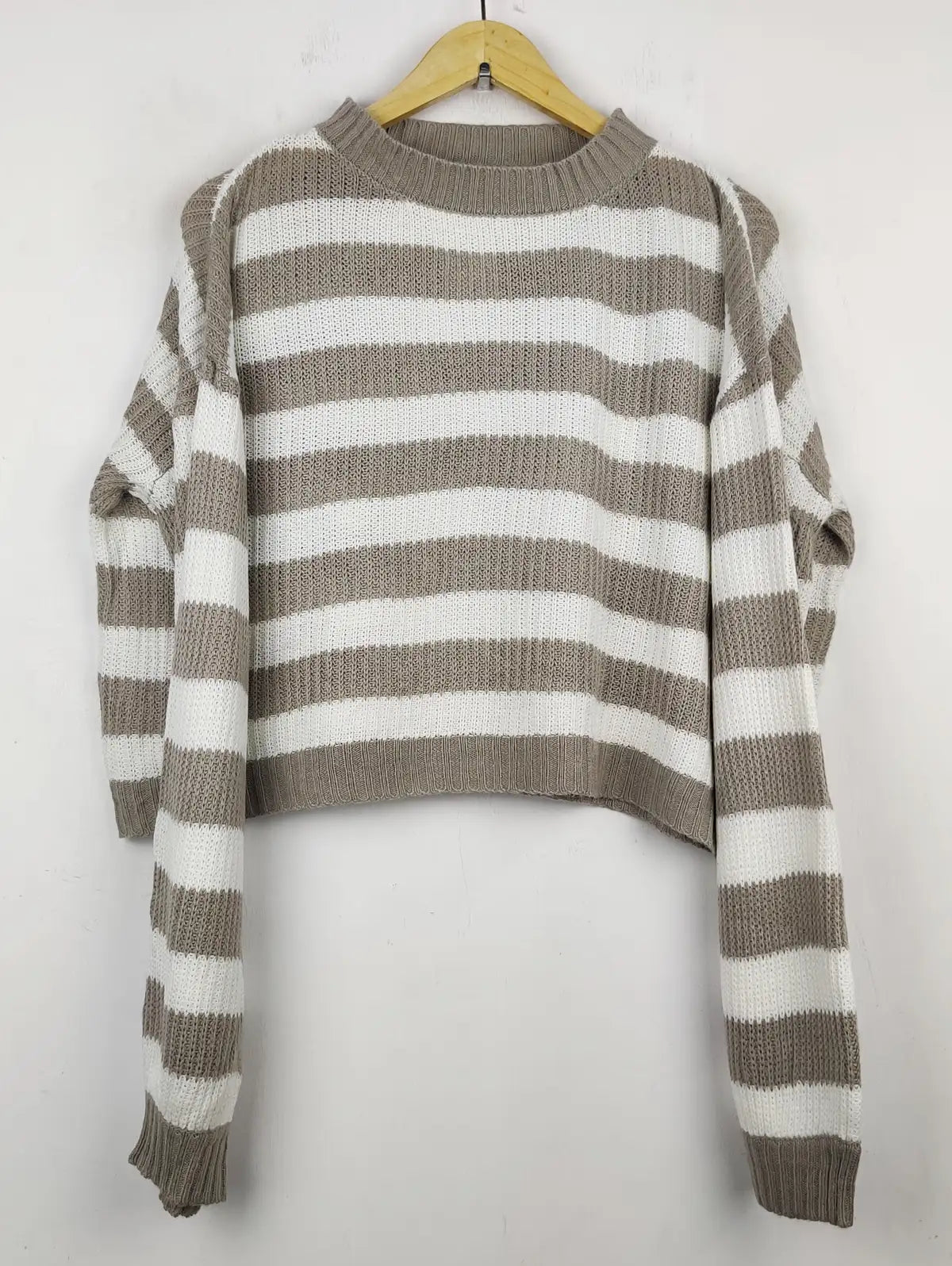 Buy online pre-used pre-loved 100% authentic & Original branded Shein (WT-5287) available in Pakistan. Top international brands avilable.