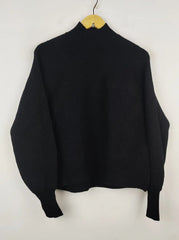 Buy online pre-used pre-loved 100% authentic & Original branded Bershka (WT-5349) available in Pakistan. Top international brands avilable.