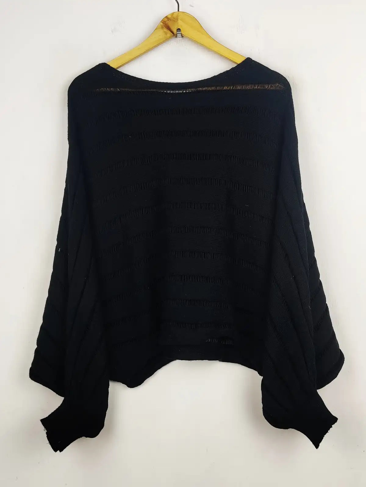 Buy online pre-used pre-loved 100% authentic & Original branded Shein (WT-5400) available in Pakistan. Top international brands avilable.