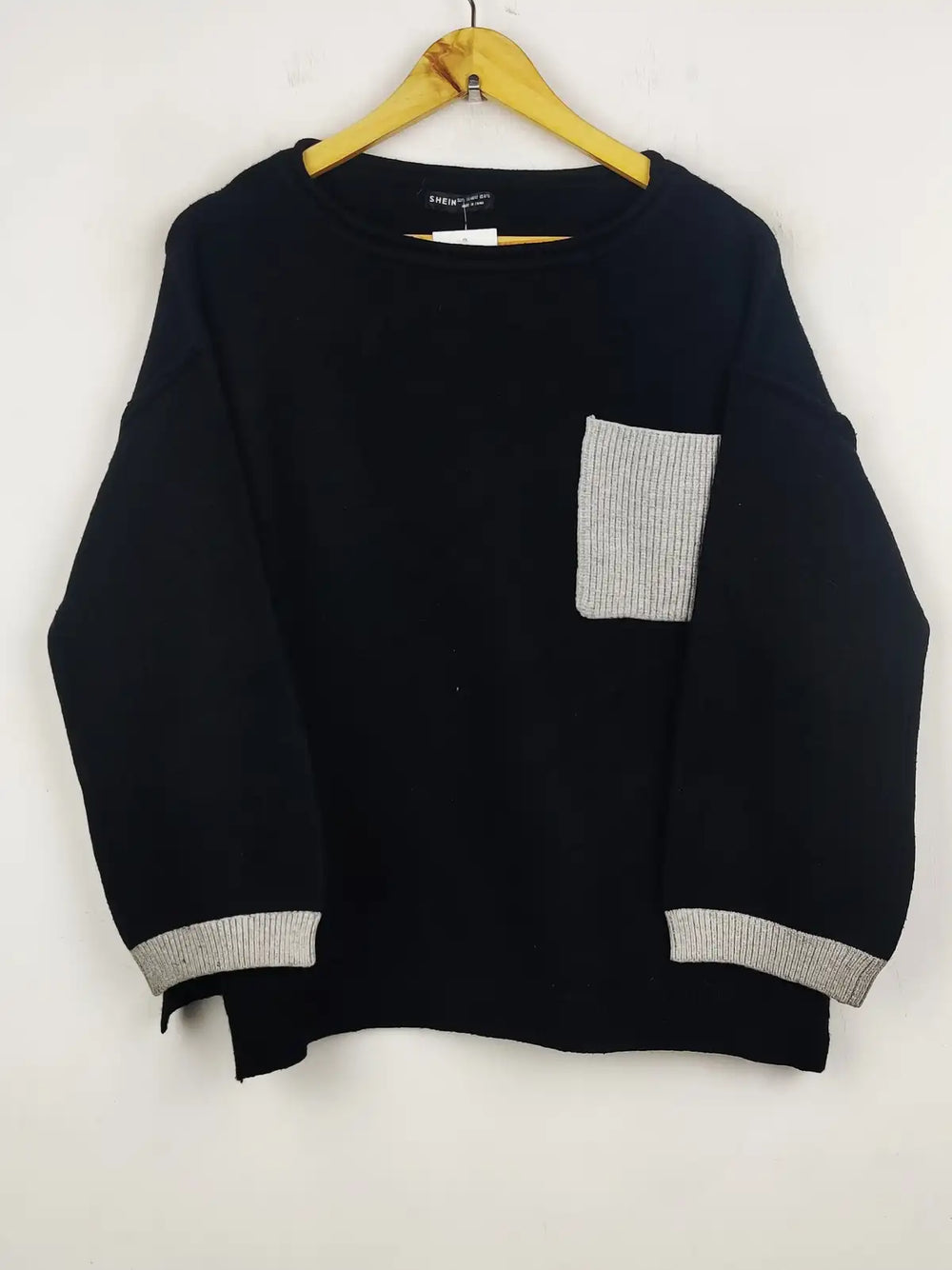 Buy online pre-used pre-loved 100% authentic & Original branded Shein (WT-5402) available in Pakistan. Top international brands avilable.