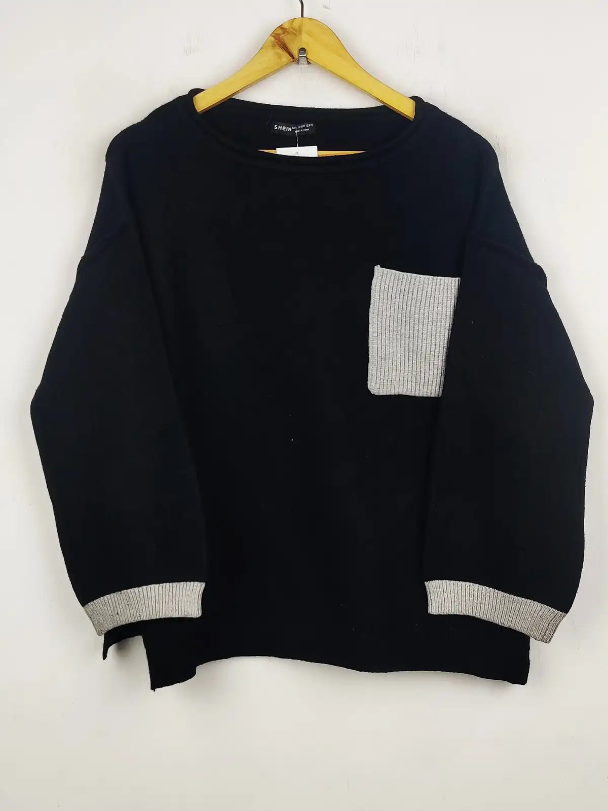 Buy online pre-used pre-loved 100% authentic & Original branded Shein (WT-5402) available in Pakistan. Top international brands avilable.