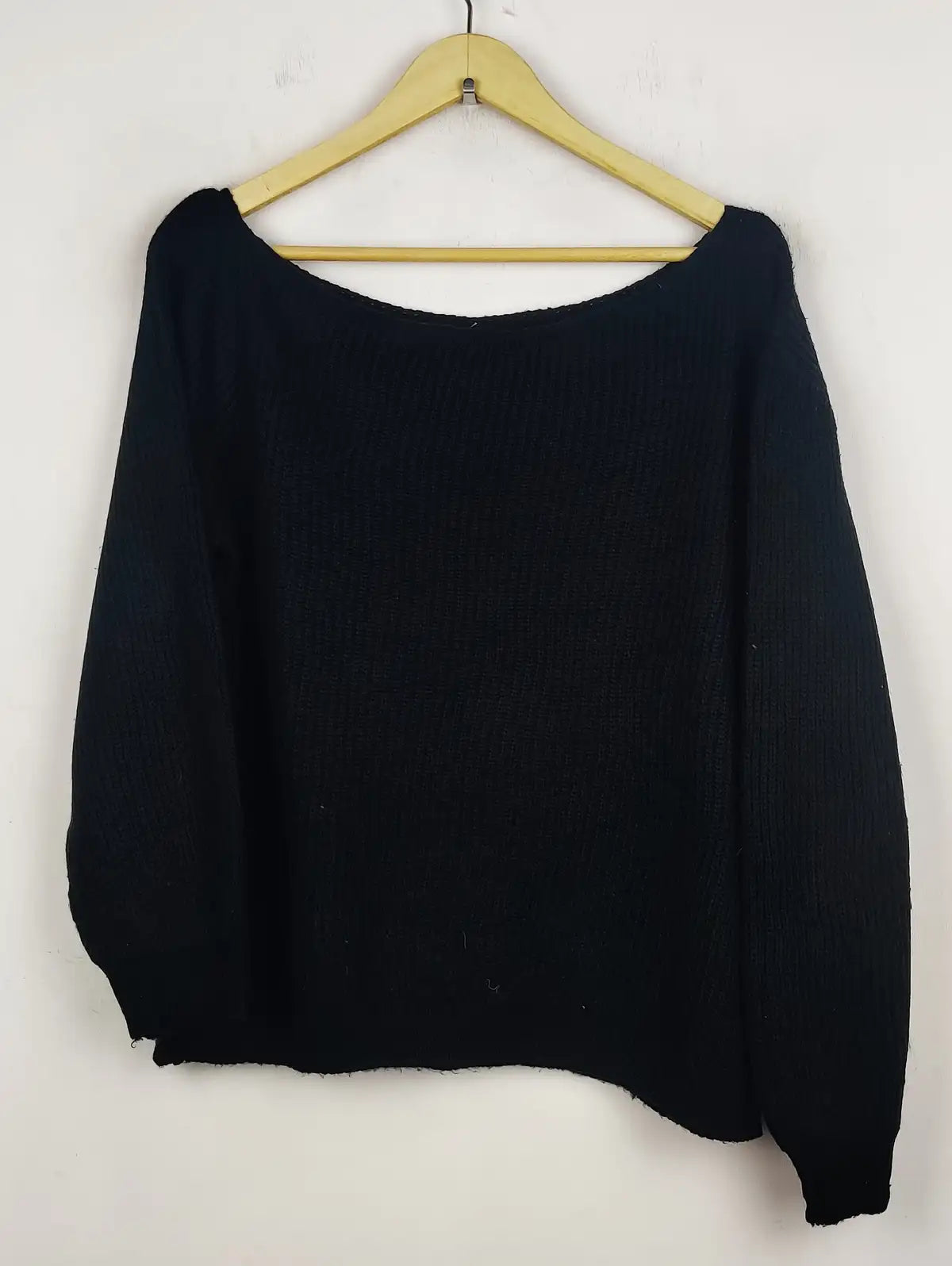 Buy online pre-used pre-loved 100% authentic & Original branded Shein (WT-5417) available in Pakistan. Top international brands avilable.