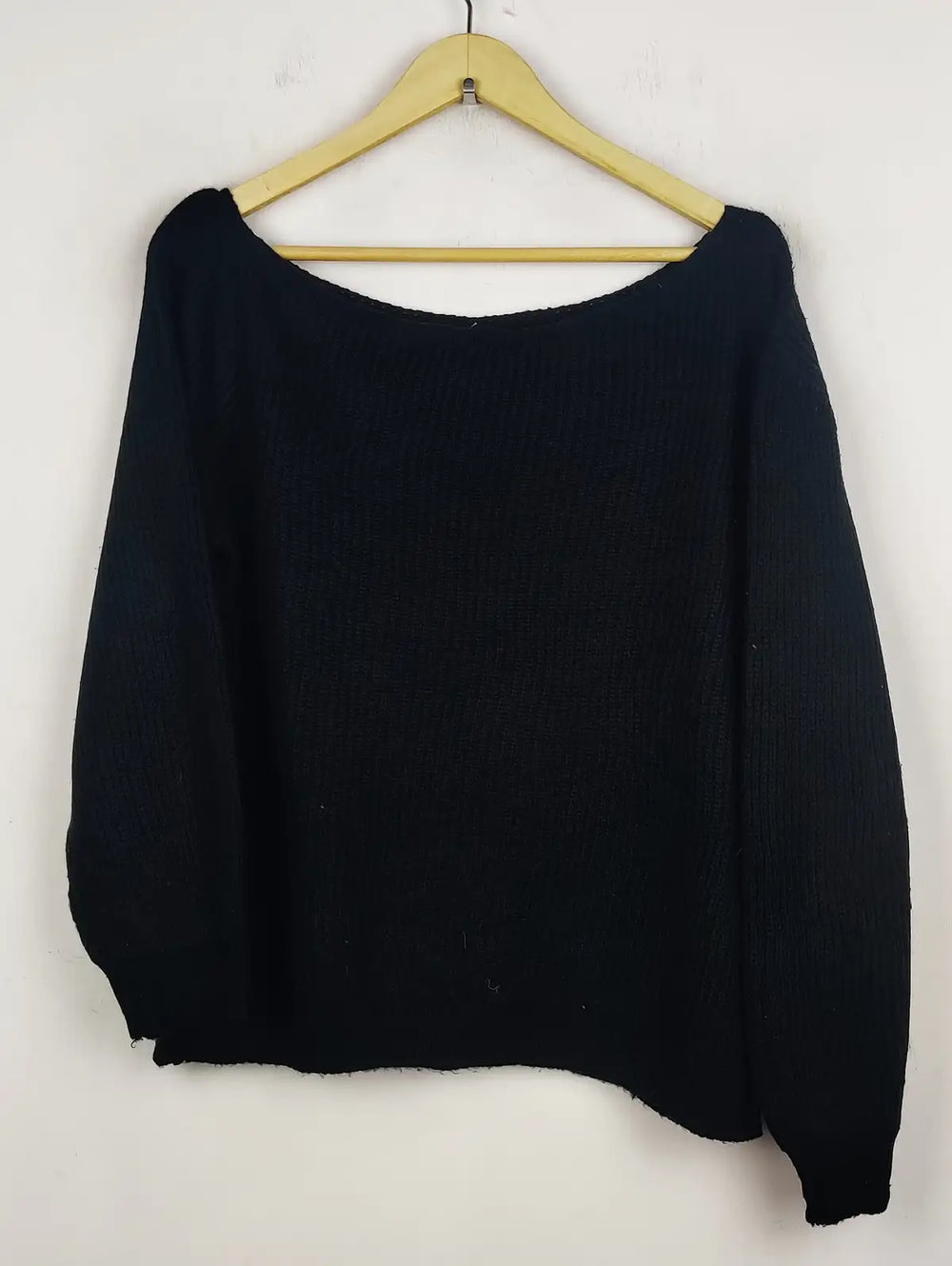 Buy online pre-used pre-loved 100% authentic & Original branded Shein (WT-5417) available in Pakistan. Top international brands avilable.
