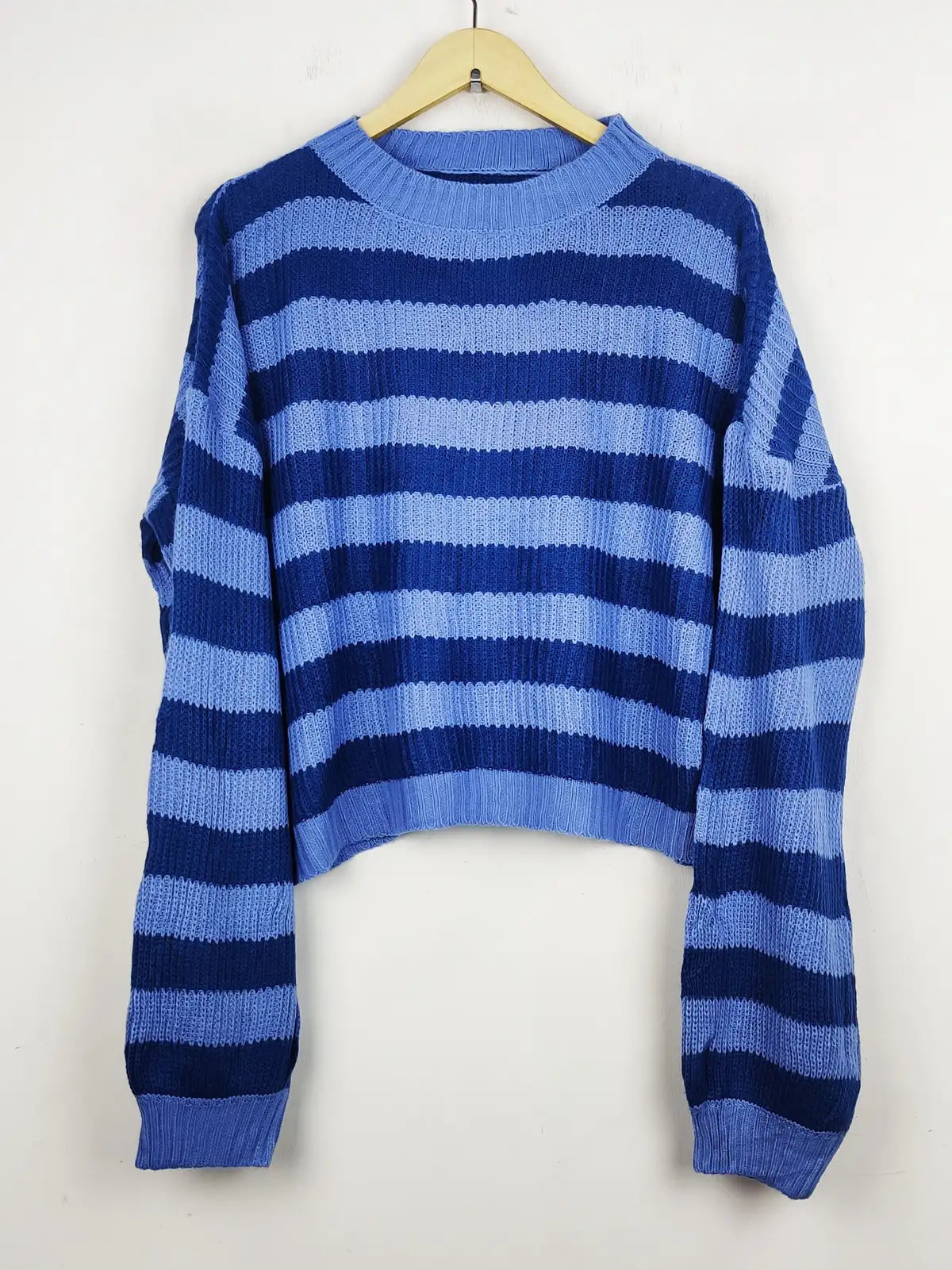Buy online pre-used pre-loved 100% authentic & Original branded Shein (WT-5432) available in Pakistan. Top international brands avilable.