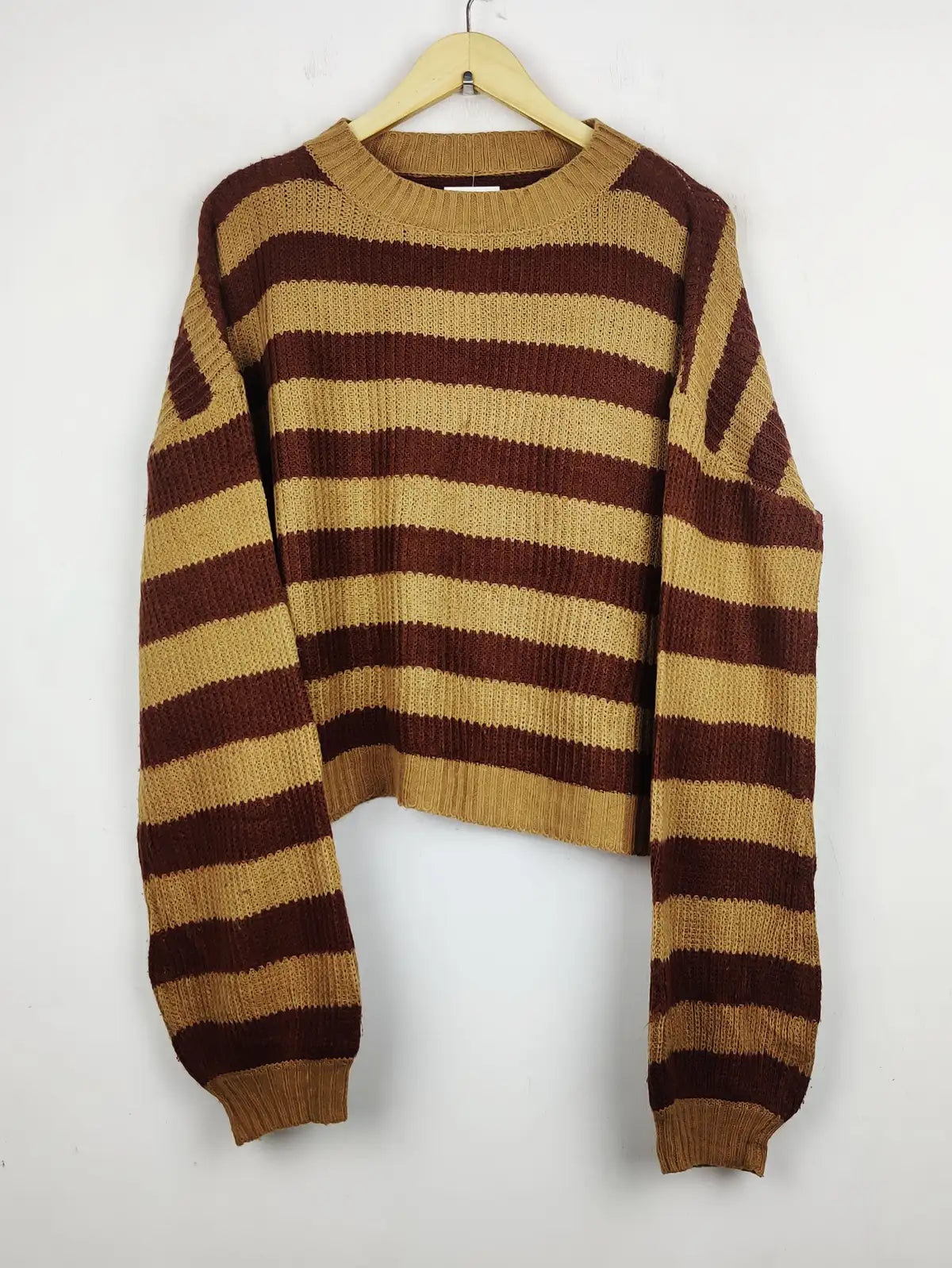 Buy online pre-used pre-loved 100% authentic & Original branded Shein (WT-5441) available in Pakistan. Top international brands avilable.