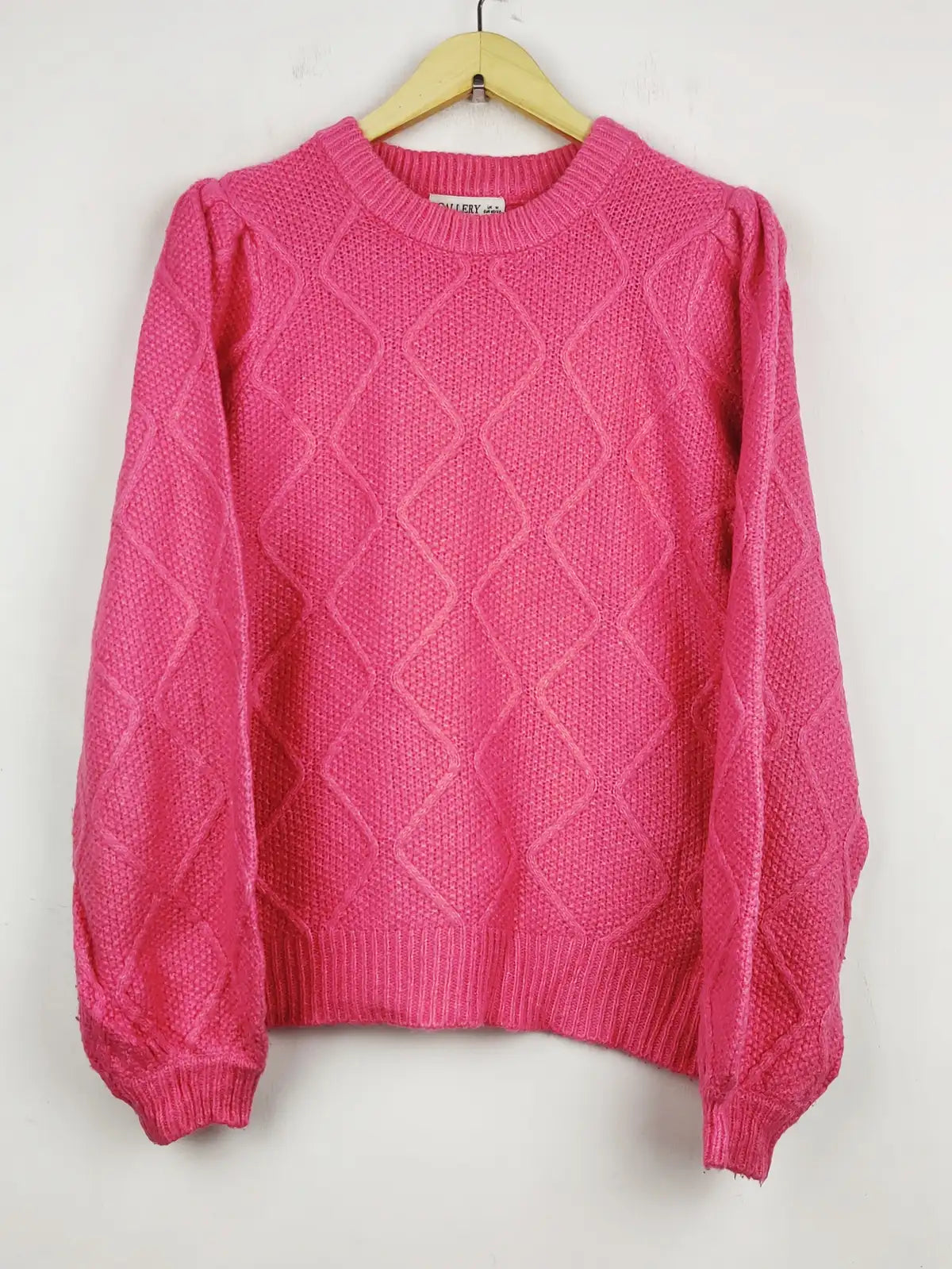 Buy online pre-used pre-loved 100% authentic & Original branded Gallery (WT-5451) available in Pakistan. Top international brands avilable.