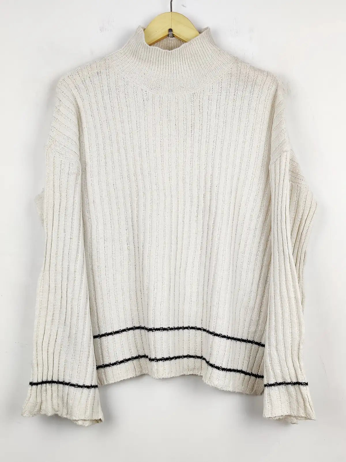 Buy online pre-used pre-loved 100% authentic & Original branded Shein (WT-5484) available in Pakistan. Top international brands avilable.