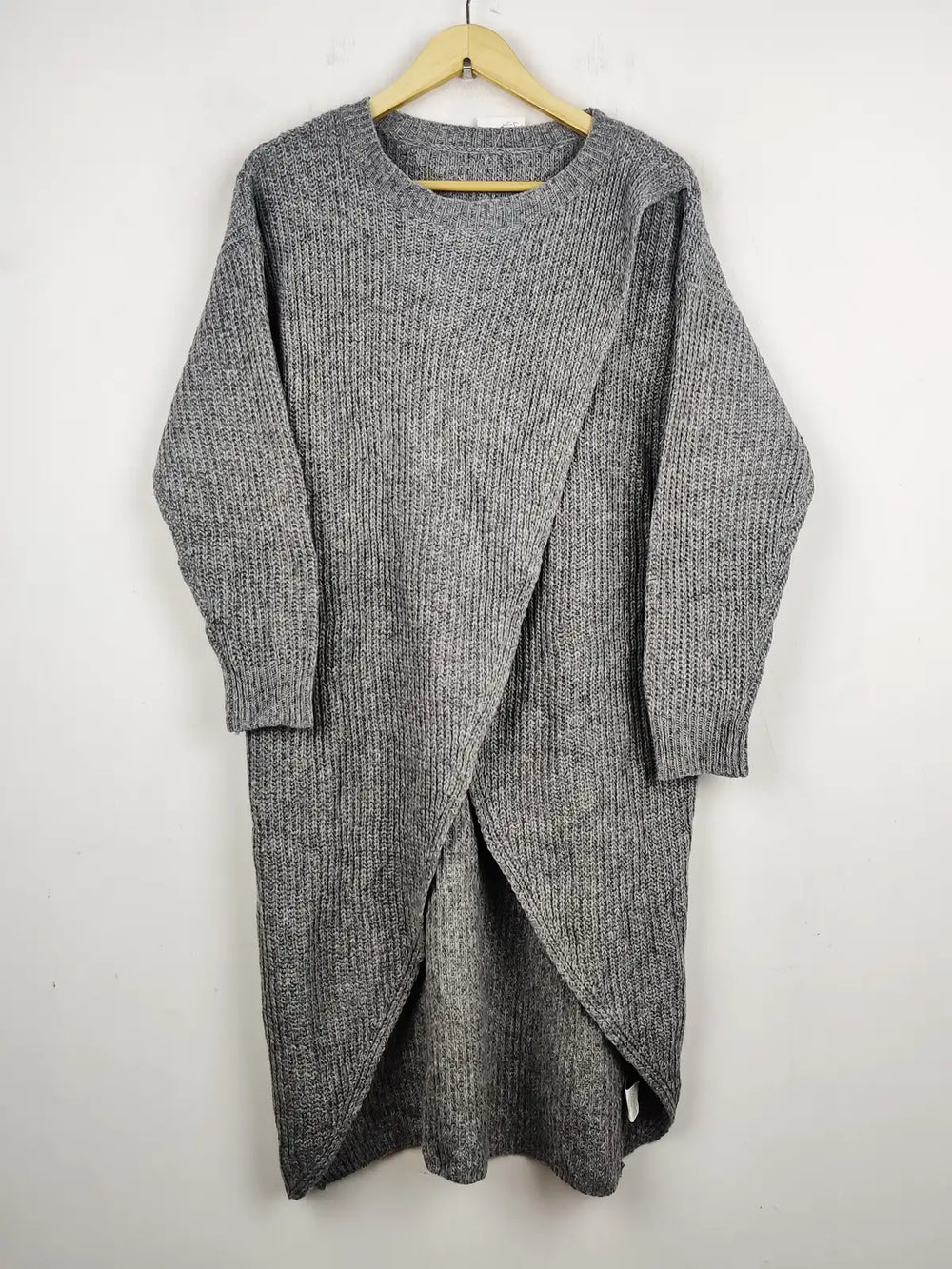 Buy online pre-used pre-loved 100% authentic & Original branded Shein (WT-5485) available in Pakistan. Top international brands avilable.
