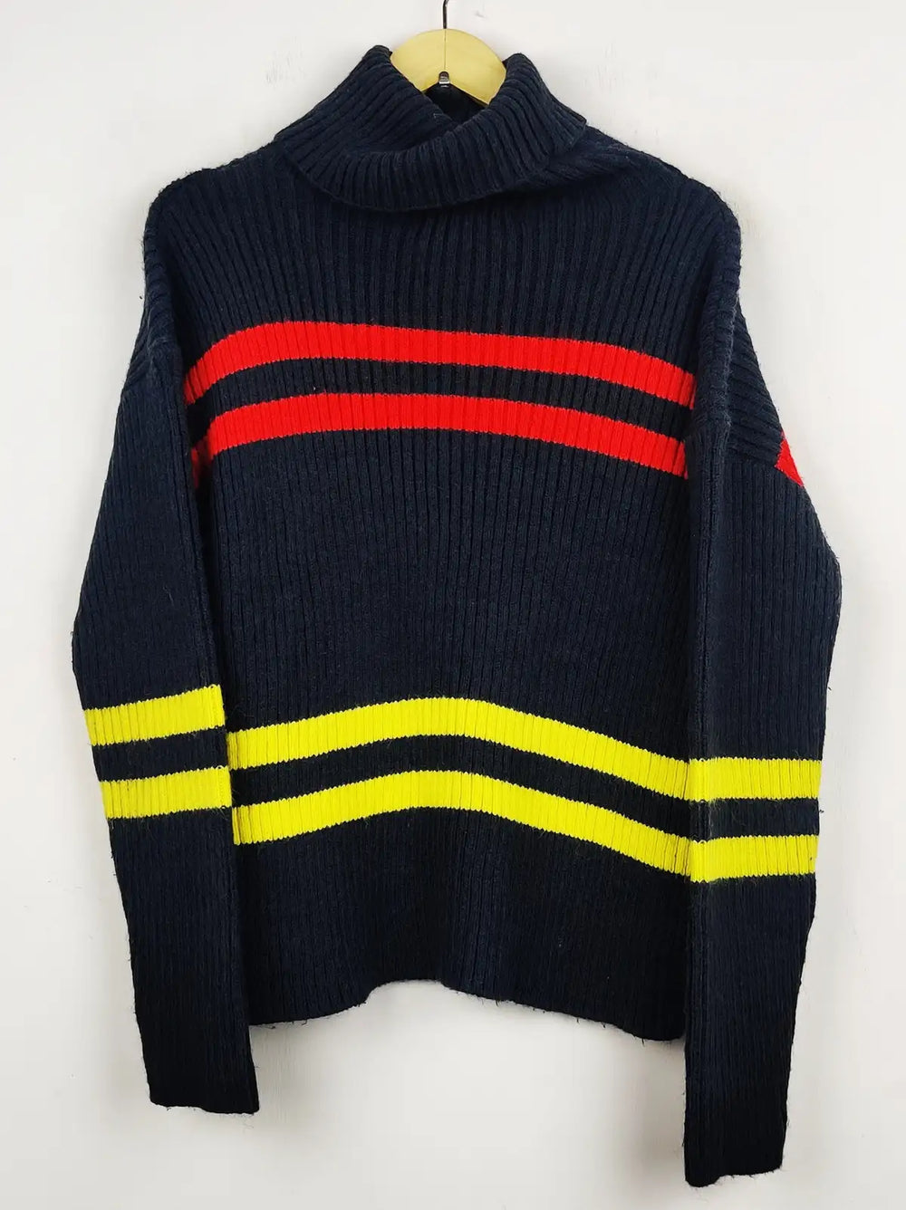 Buy online pre-used pre-loved 100% authentic & Original branded Next (WT-5486) available in Pakistan. Top international brands avilable.