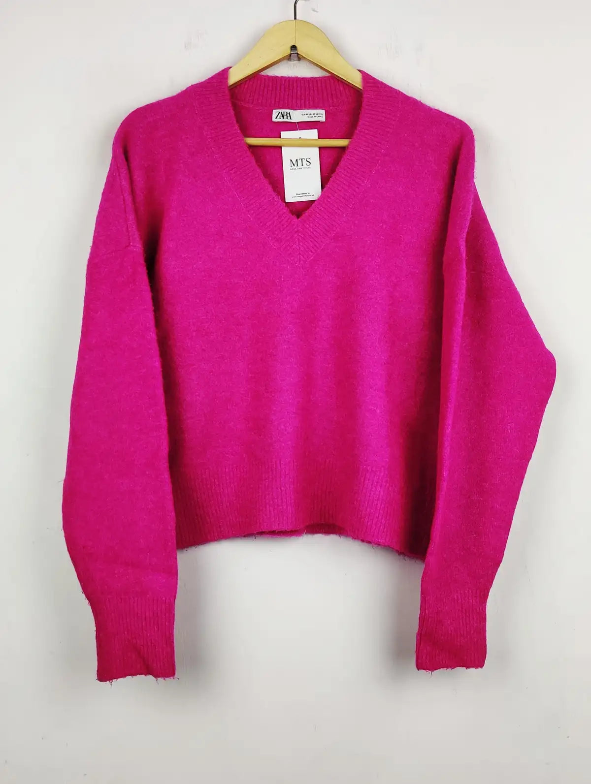 Buy online pre-used pre-loved 100% authentic & Original branded Zara (WT-5494) available in Pakistan. Top international brands avilable.
