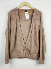 Buy online pre-used pre-loved 100% authentic & Original branded Shein (WT-5523) available in Pakistan. Top international brands avilable.