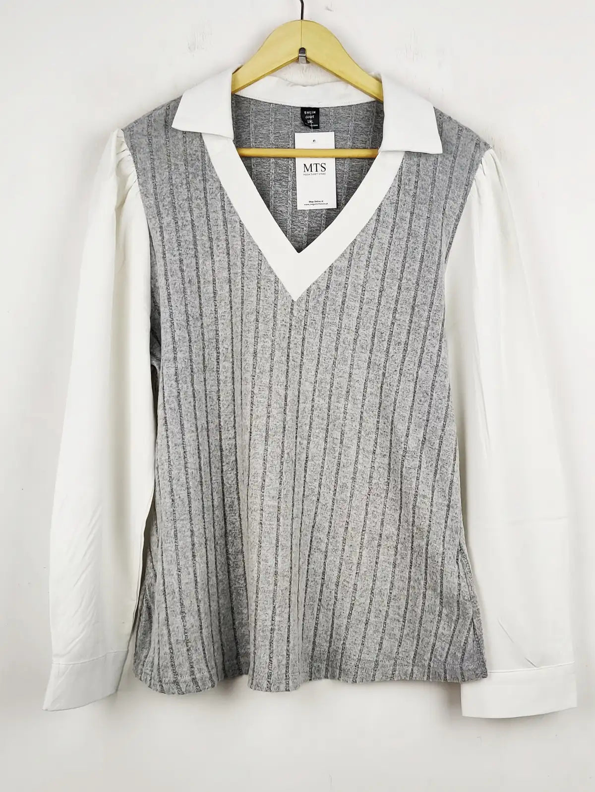 Buy online pre-used pre-loved 100% authentic & Original branded Shein (WT-5533) available in Pakistan. Top international brands avilable.