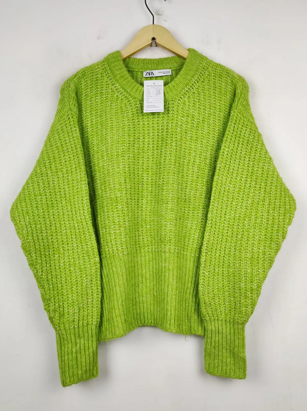Buy online pre-used pre-loved 100% authentic & Original branded Zara (WT-5563) available in Pakistan. Top international brands avilable.