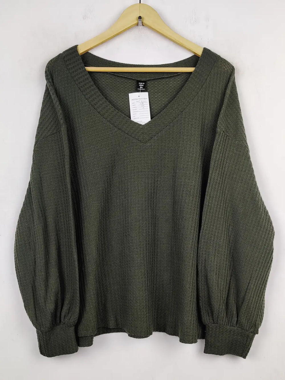 Buy online pre-used pre-loved 100% authentic & Original branded Shein (WT-5564) available in Pakistan. Top international brands avilable.