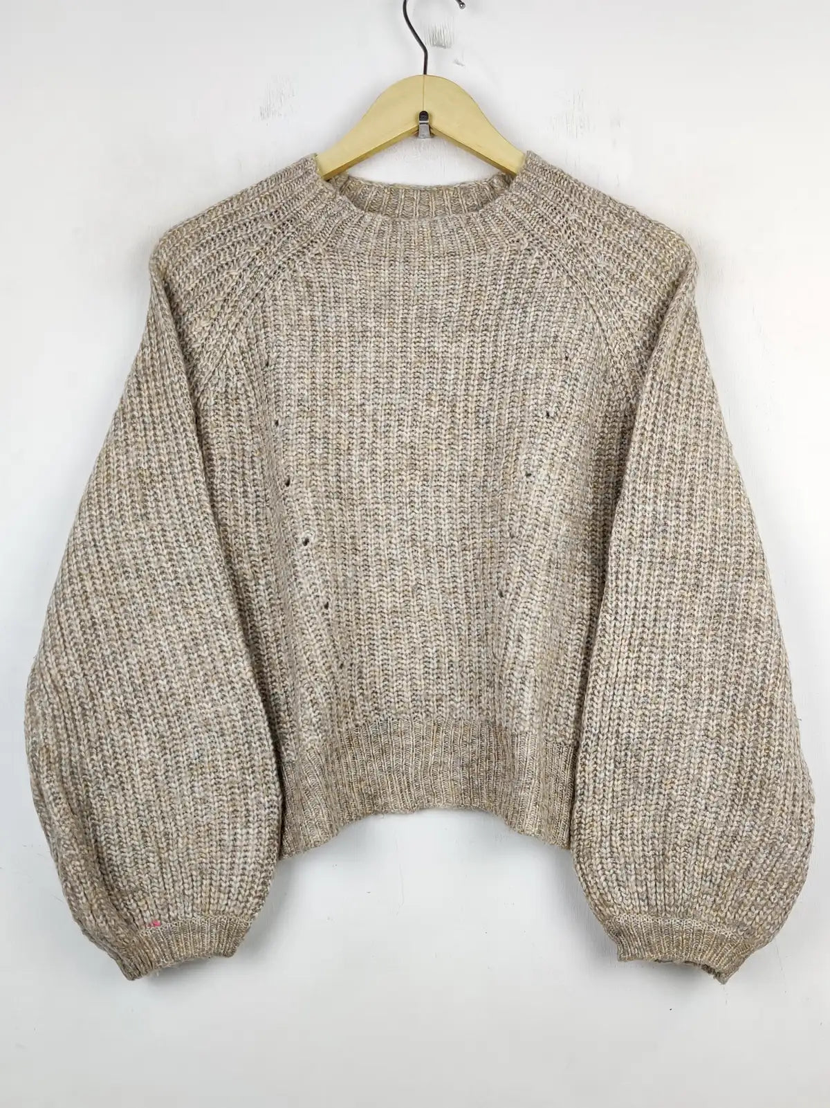 Buy online pre-used pre-loved 100% authentic & Original branded Only (WT-5578) available in Pakistan. Top international brands avilable.